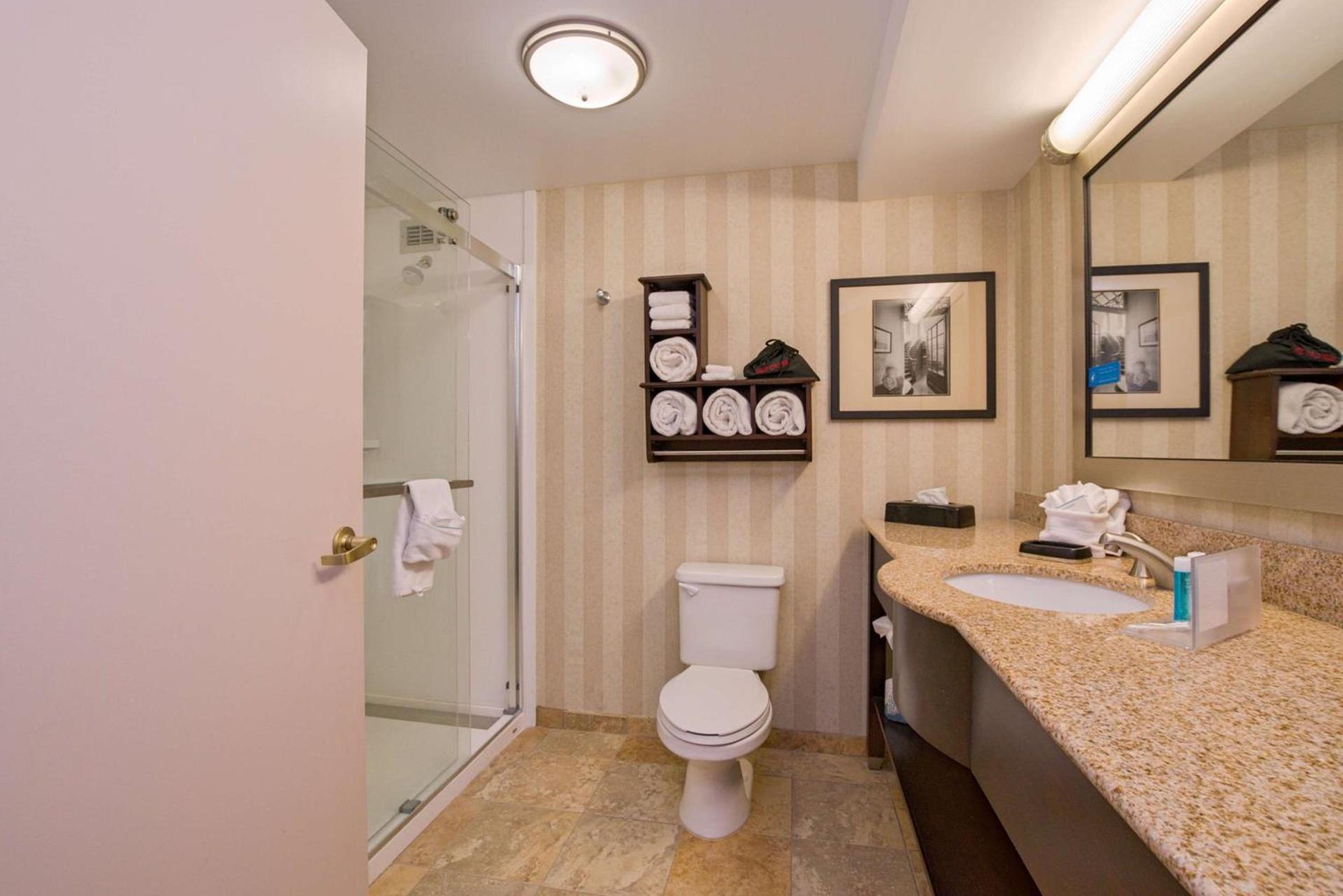 Hampton Inn Portsmouth Central photo 30
