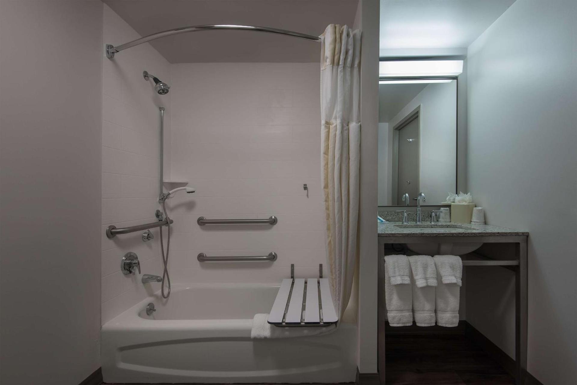 Hilton Garden Inn Owings Mills photo 24