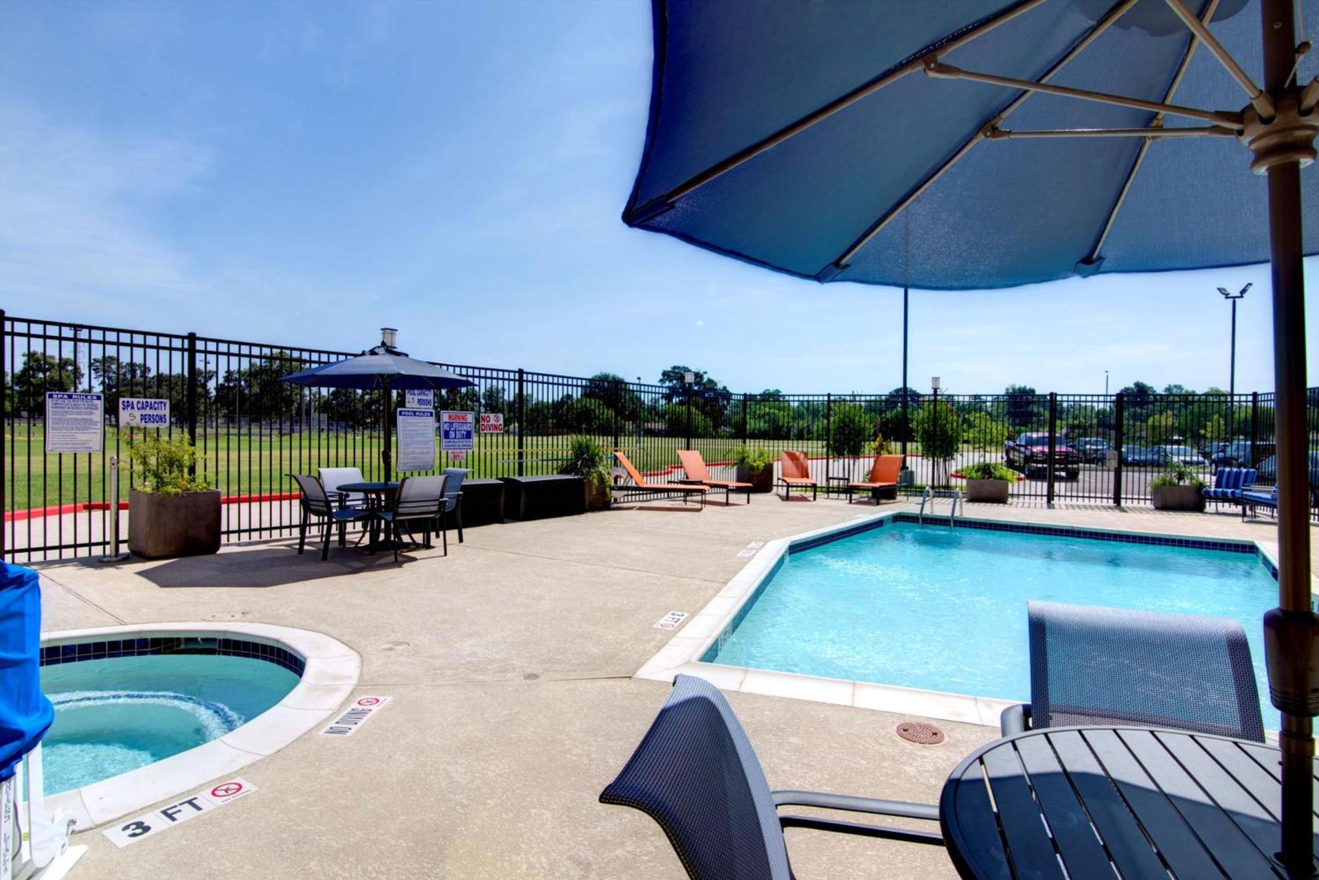 Hampton Inn Houston I-10 East, TX photo 8