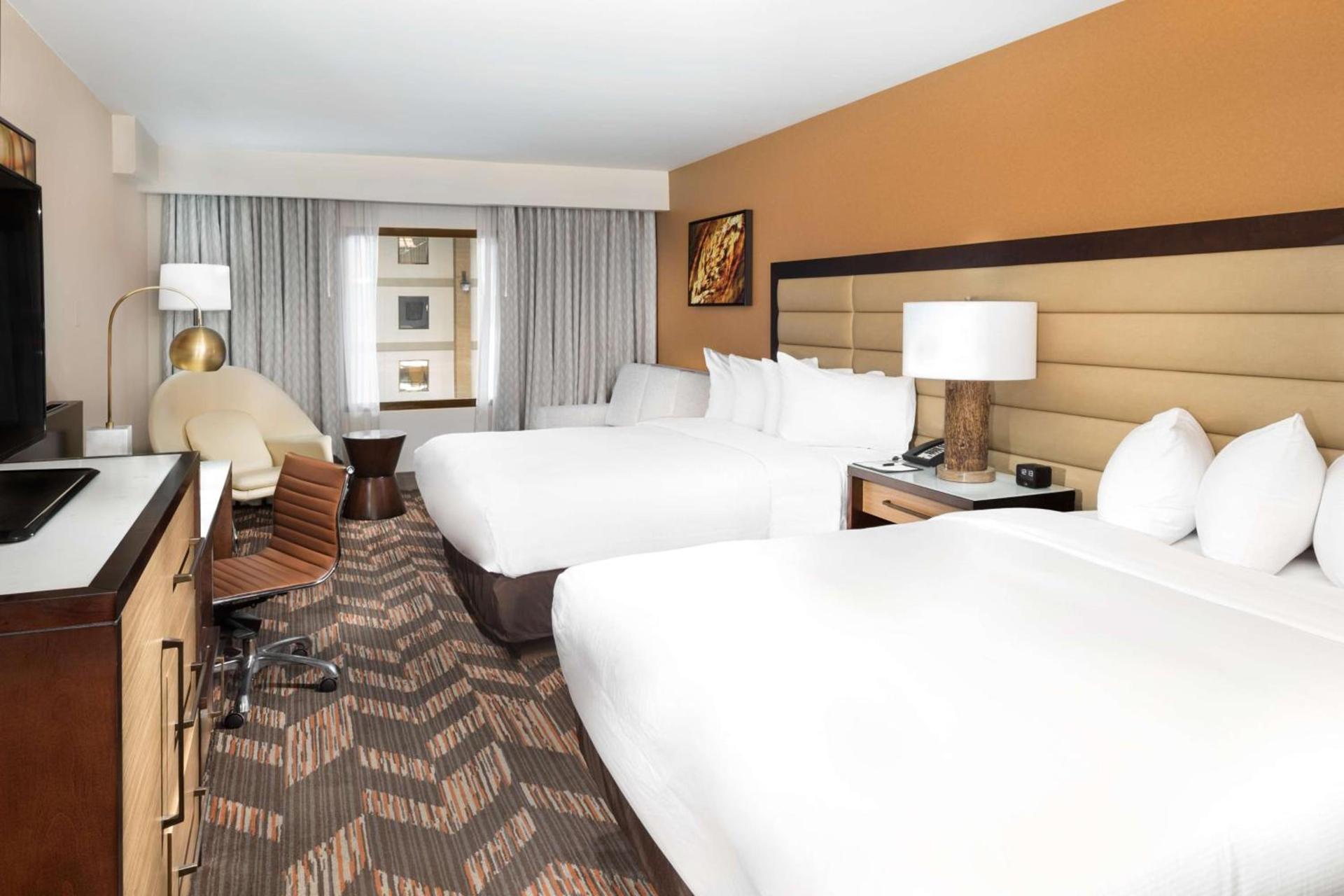 DoubleTree by Hilton Lawrence photo 9