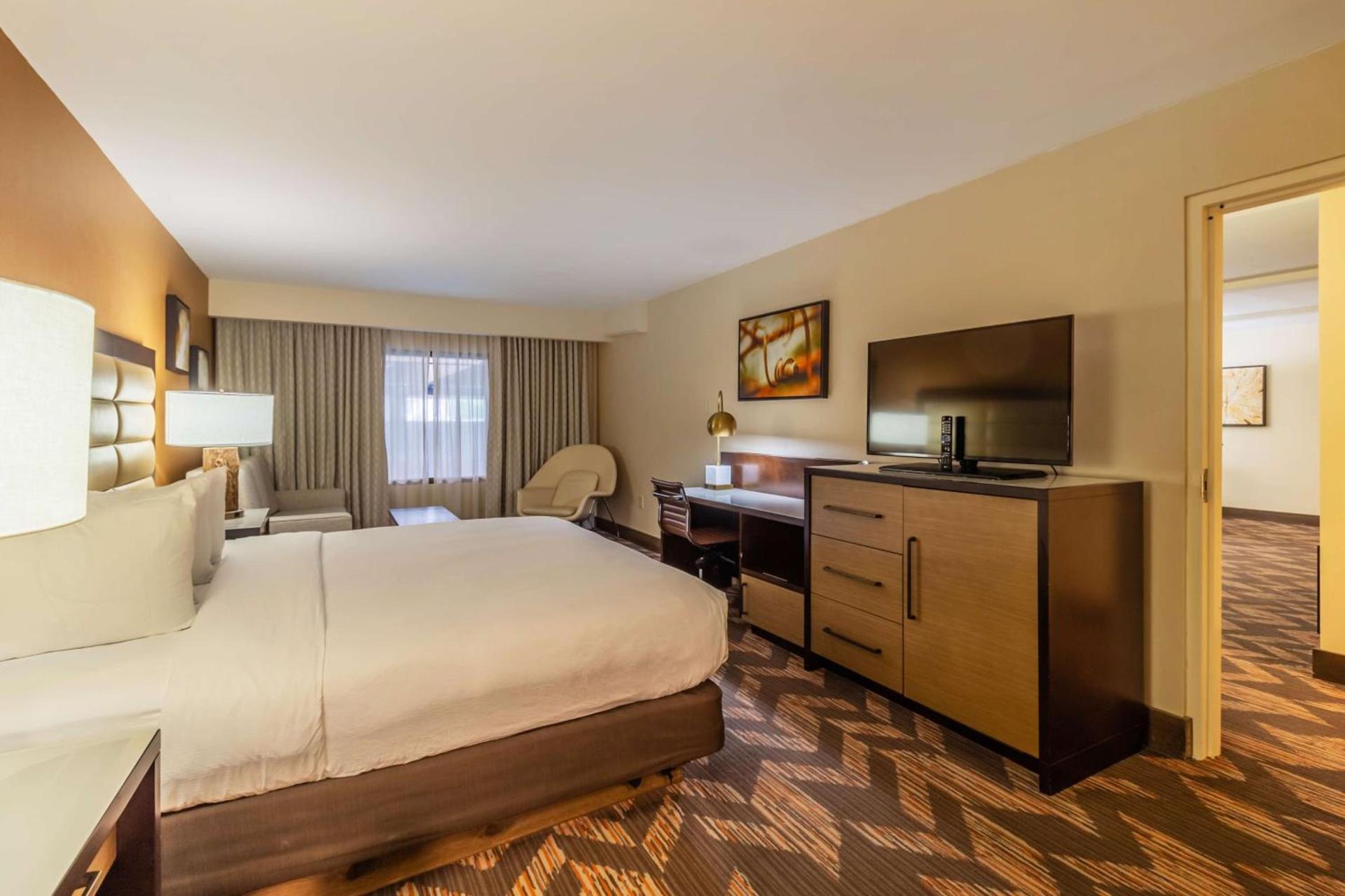 DoubleTree by Hilton Lawrence photo 31