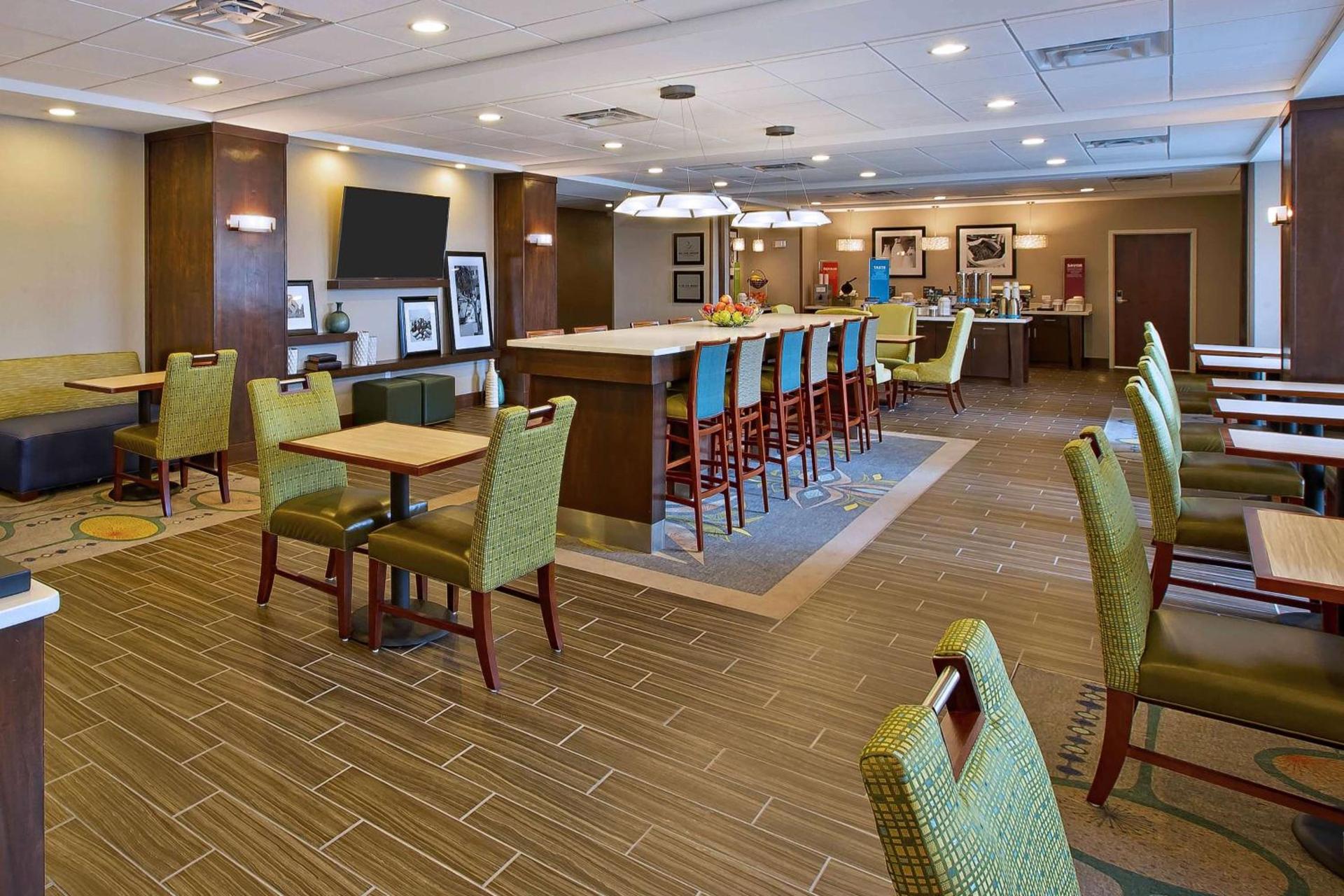 Hampton Inn by Hilton West Bloomfield Novi photo 15