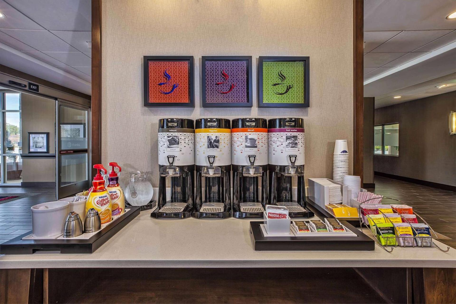 Hampton Inn by Hilton West Bloomfield Novi photo 18