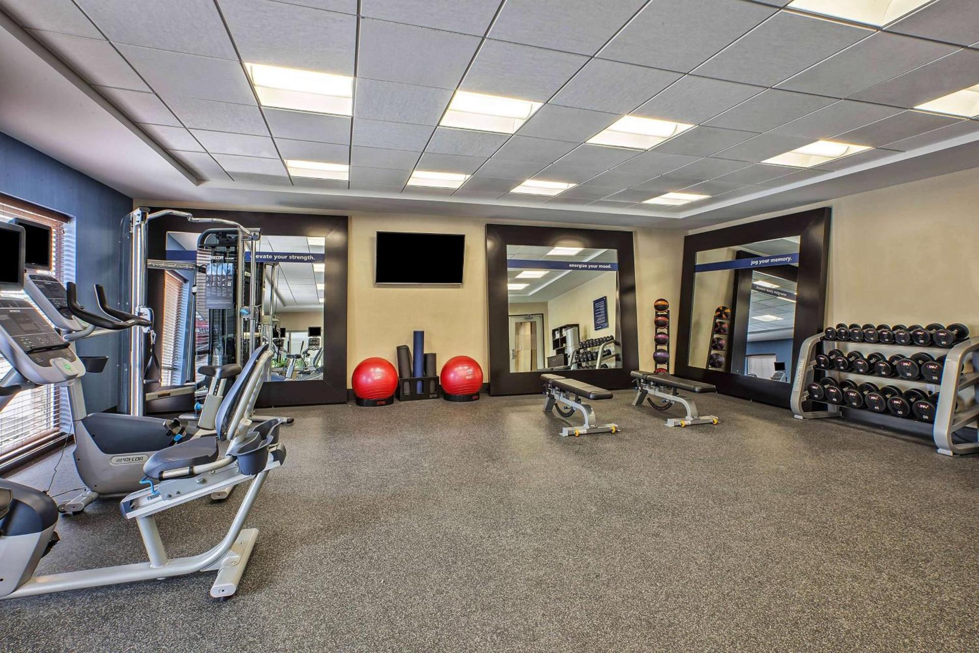 Hampton Inn by Hilton West Bloomfield Novi photo 20