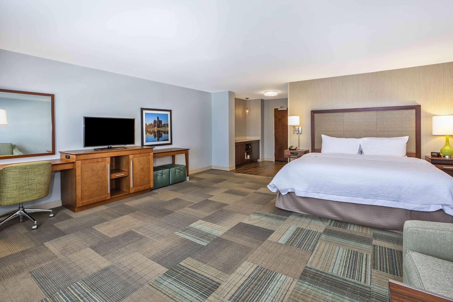 Hampton Inn by Hilton West Bloomfield Novi photo 8