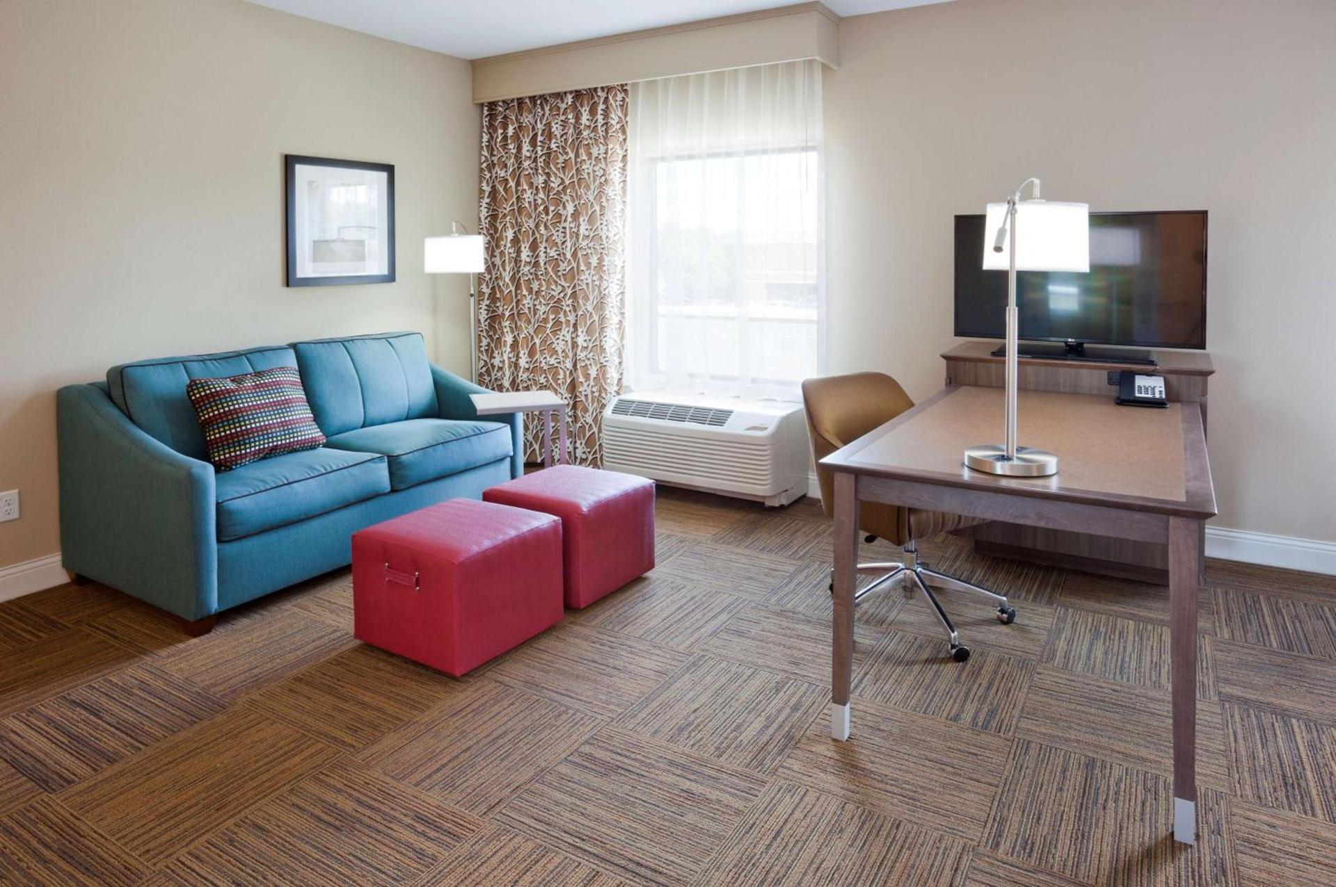 Hampton Inn Minneapolis-Roseville,MN photo 25