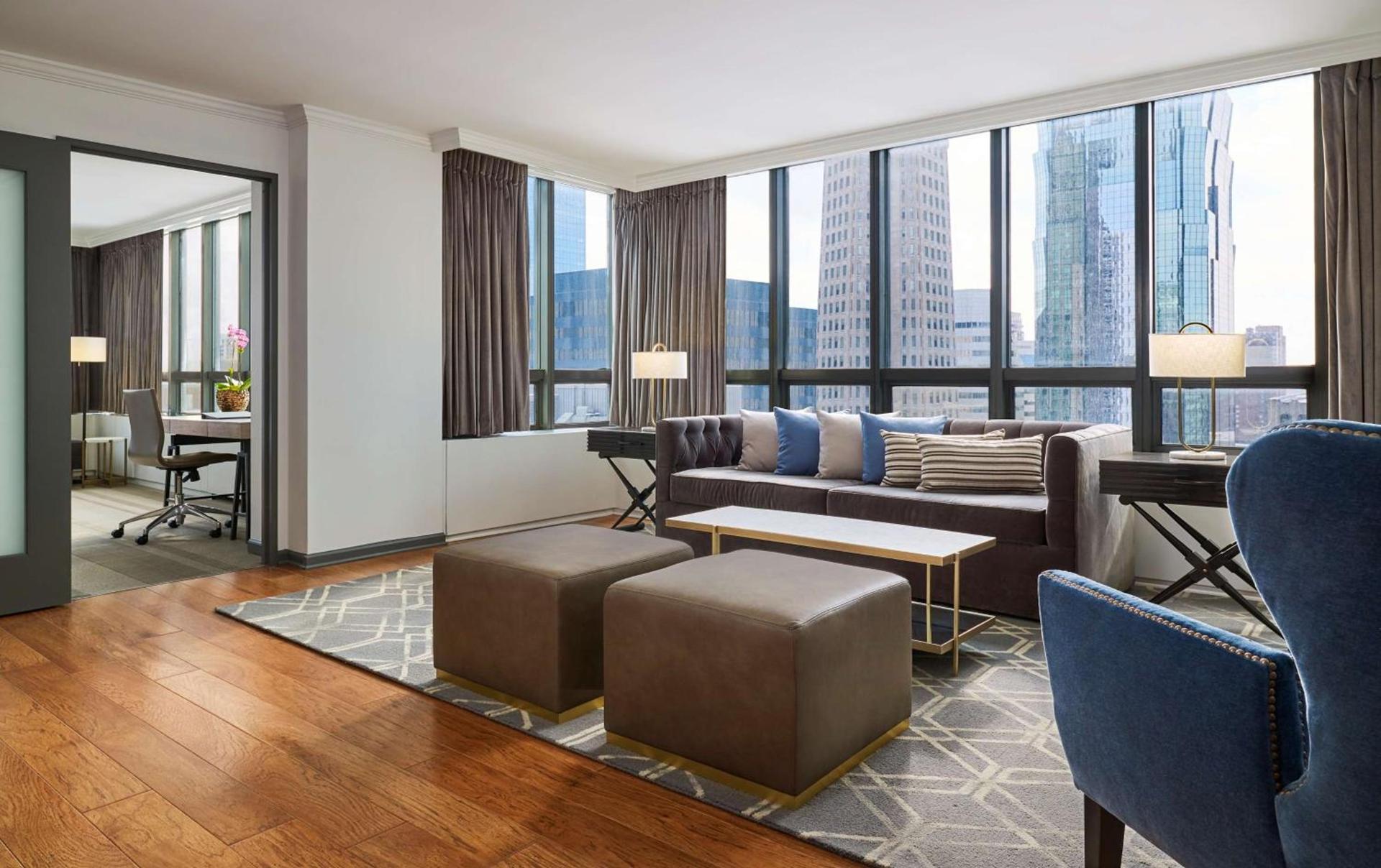The Marquette Hotel, Curio Collection by Hilton photo 10