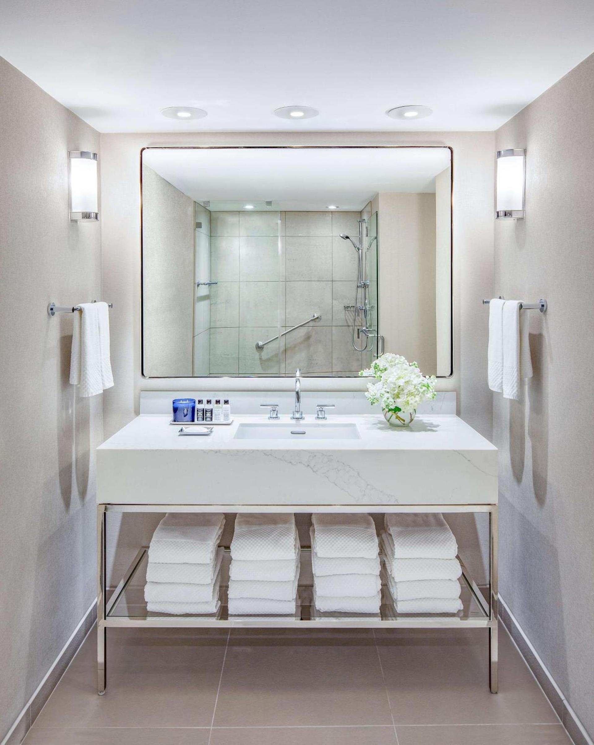 The Marquette Hotel, Curio Collection by Hilton photo 18