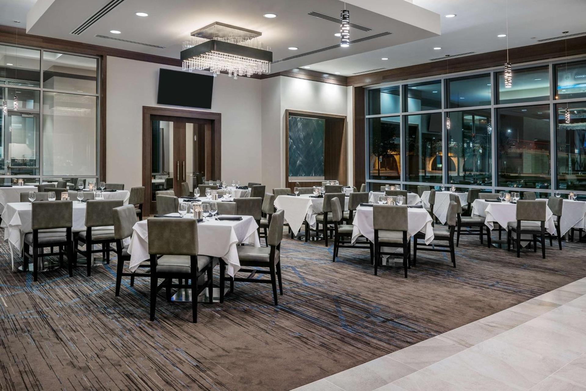 Embassy Suites by Hilton Houston West - Katy photo 8