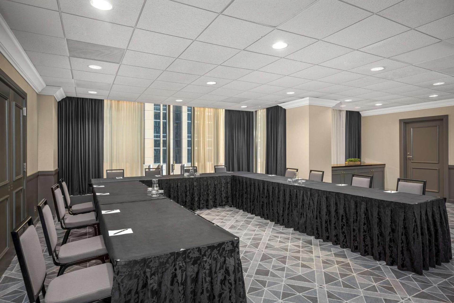 The Marquette Hotel, Curio Collection by Hilton photo 41