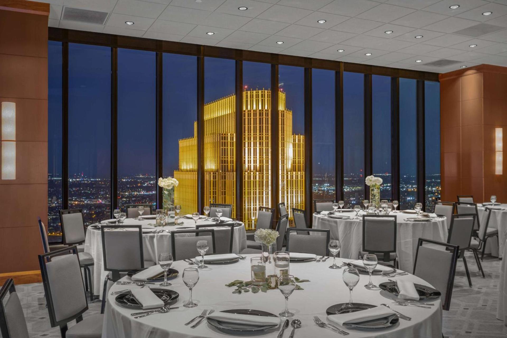The Marquette Hotel, Curio Collection by Hilton photo 28