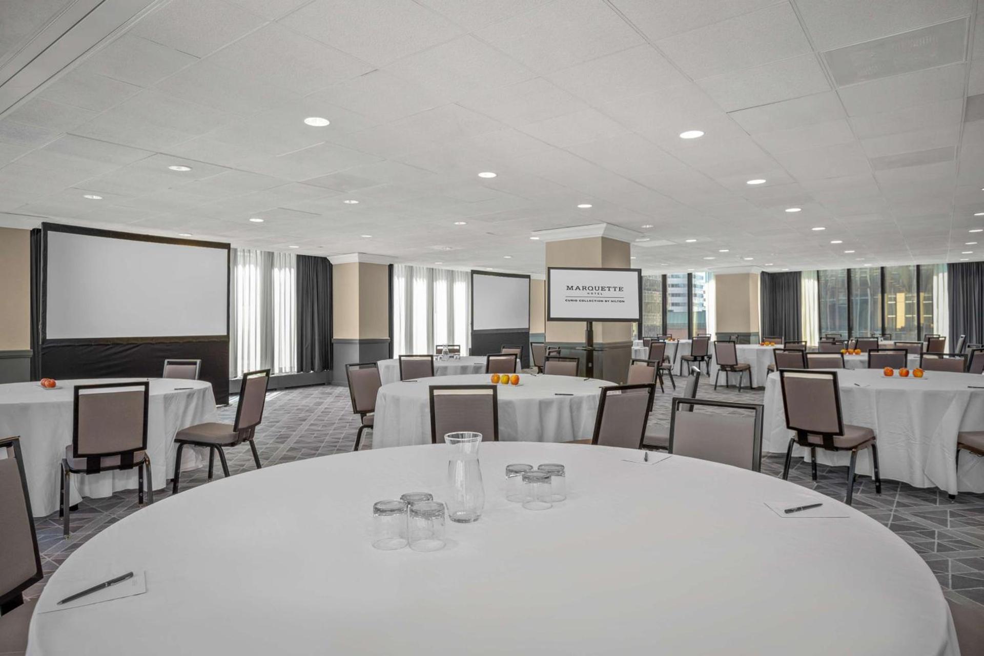 The Marquette Hotel, Curio Collection by Hilton photo 20