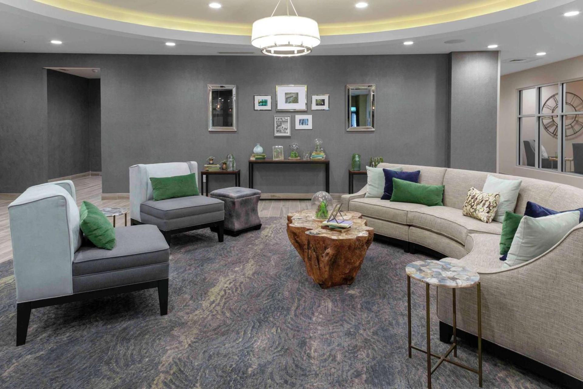 Homewood Suites By Hilton Lansing Eastwood photo 3