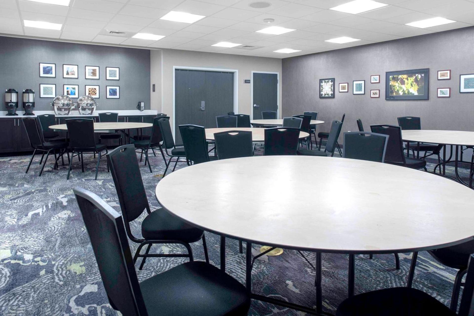Homewood Suites By Hilton Lansing Eastwood photo 23