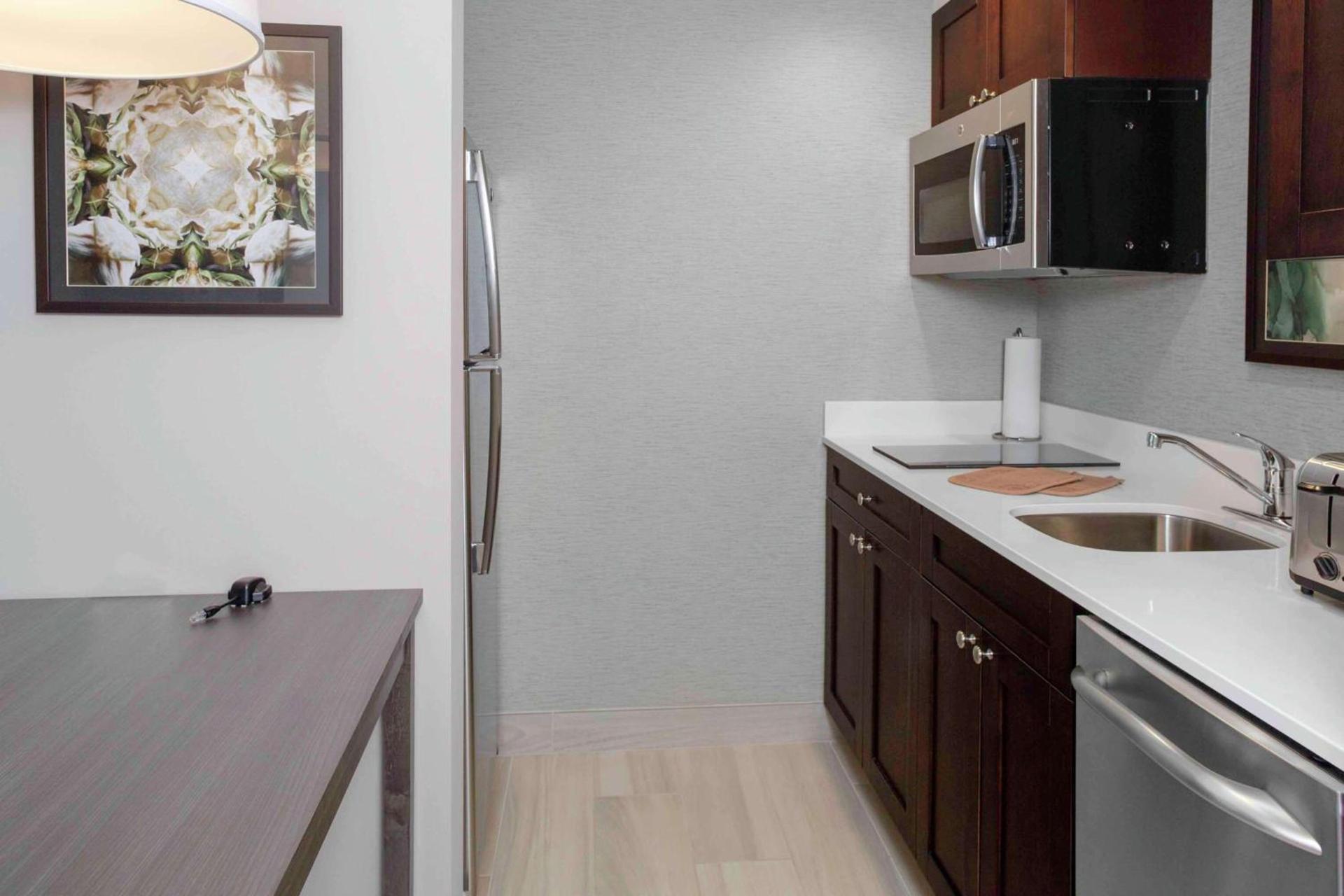 Homewood Suites By Hilton Lansing Eastwood photo 24