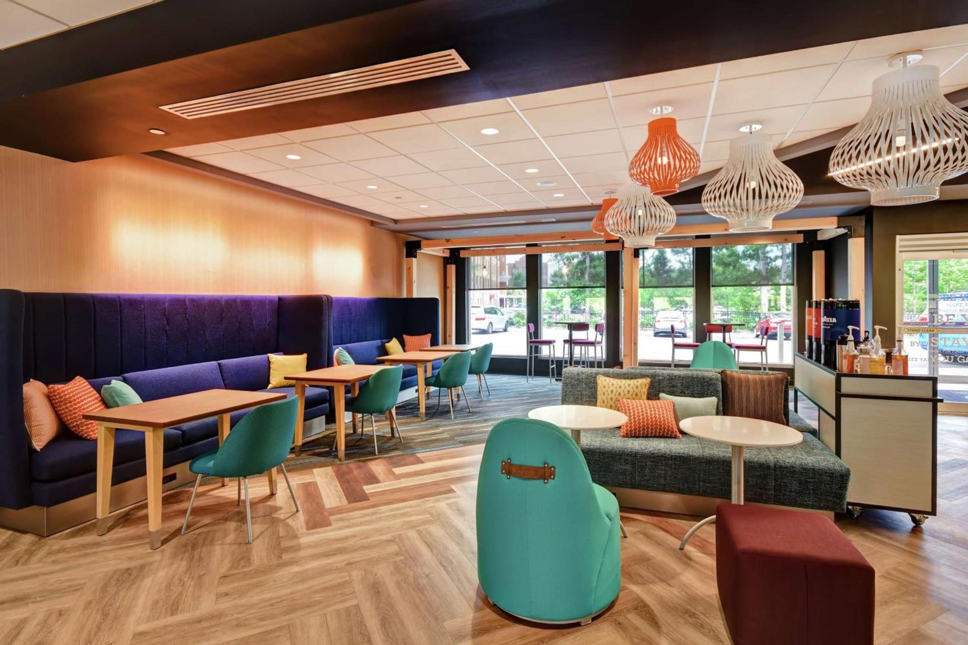 Tru By Hilton Raleigh Durham Airport photo 12