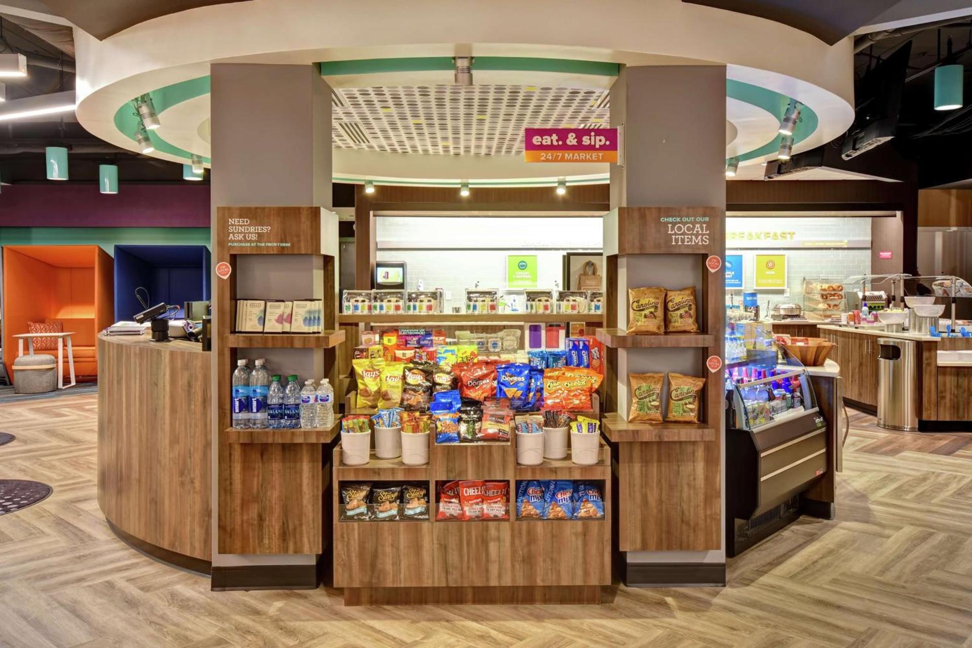 Tru By Hilton Raleigh Durham Airport photo 17