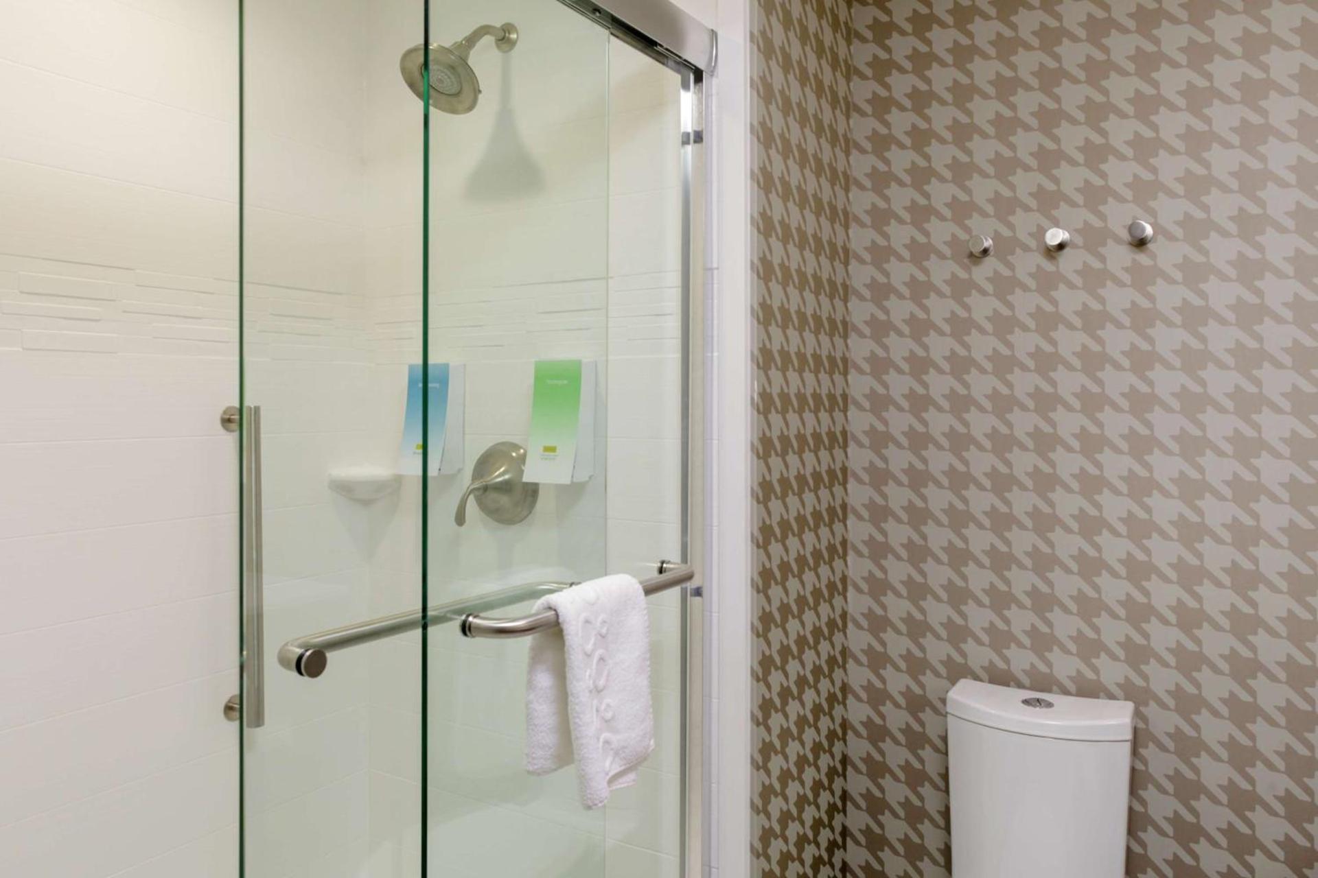 Home2 Suites By Hilton Fort Collins photo 13