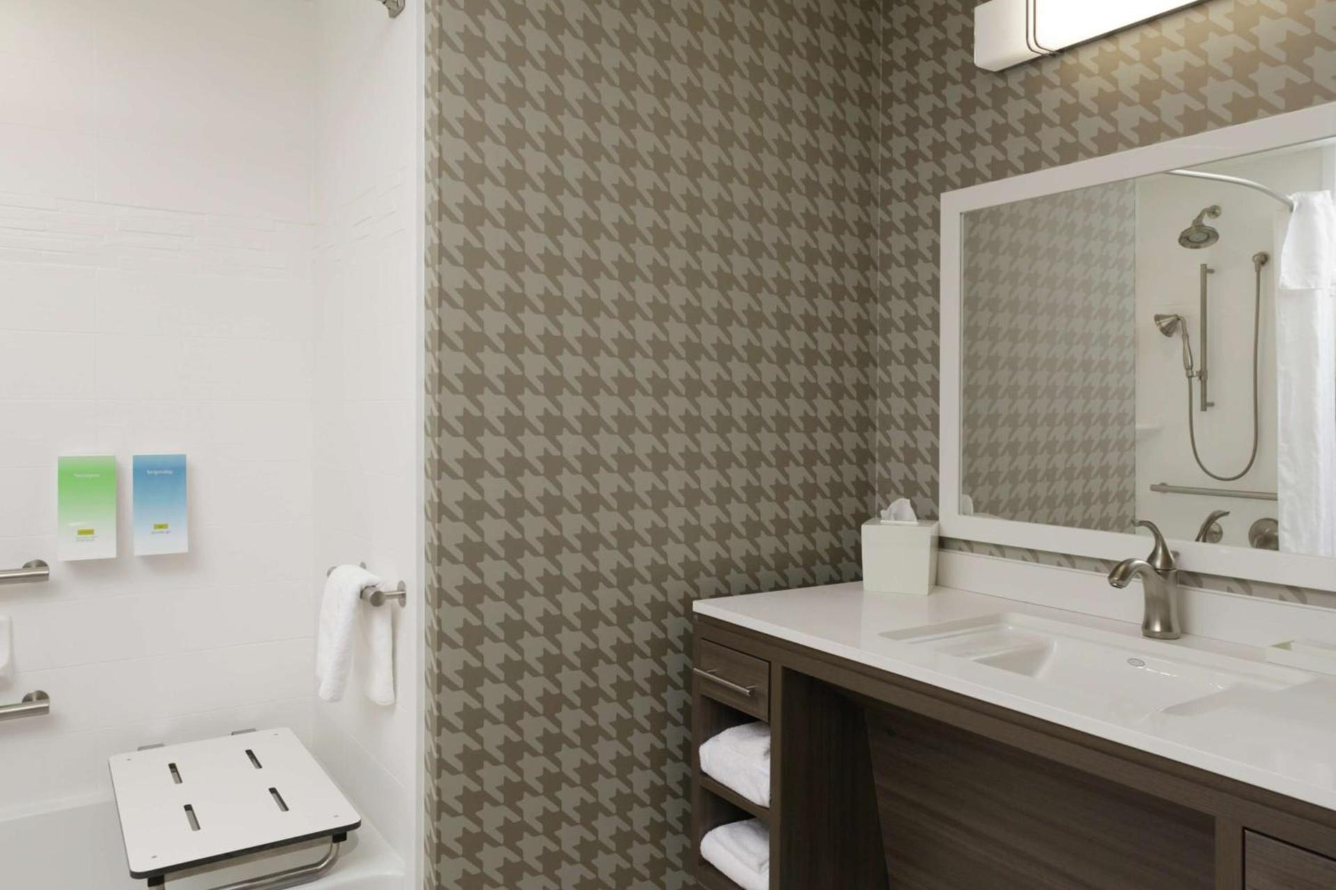 Home2 Suites By Hilton Fort Collins photo 16