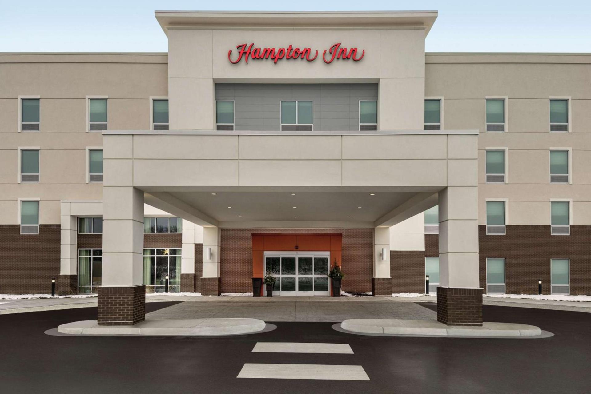 Hampton Inn Brooklyn Park photo 2