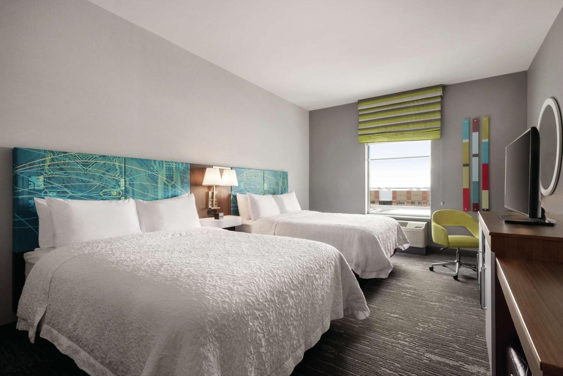 Hampton Inn Brooklyn Park photo 15