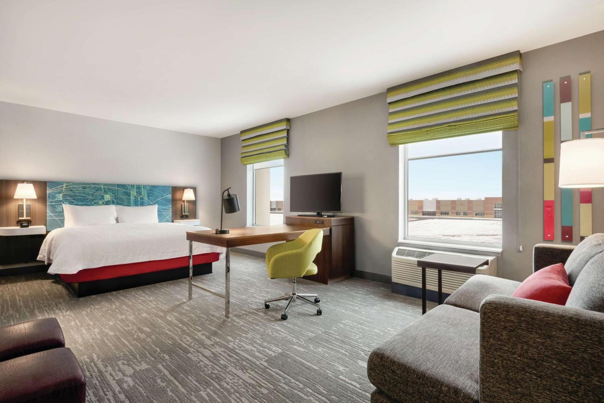 Hampton Inn Brooklyn Park photo 17