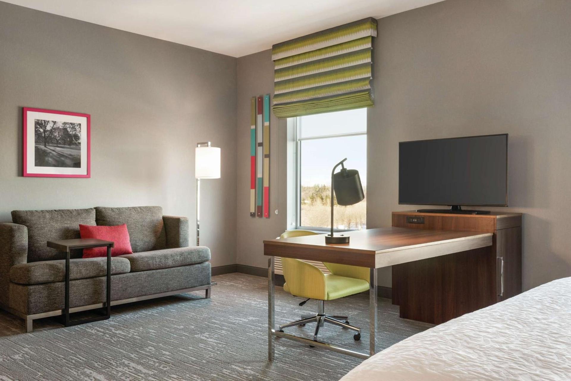 Hampton Inn Brooklyn Park photo 24