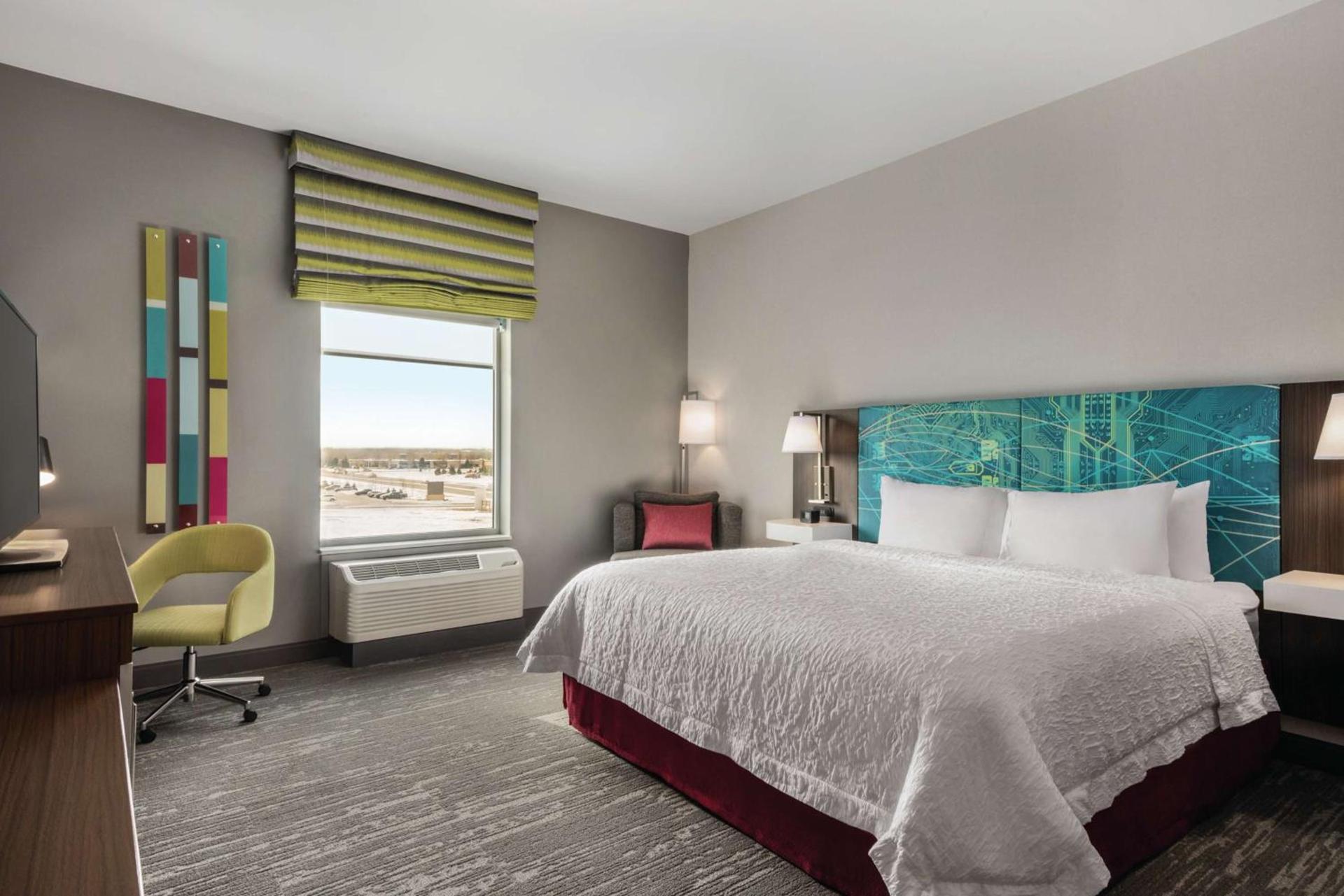 Hampton Inn Brooklyn Park photo 25