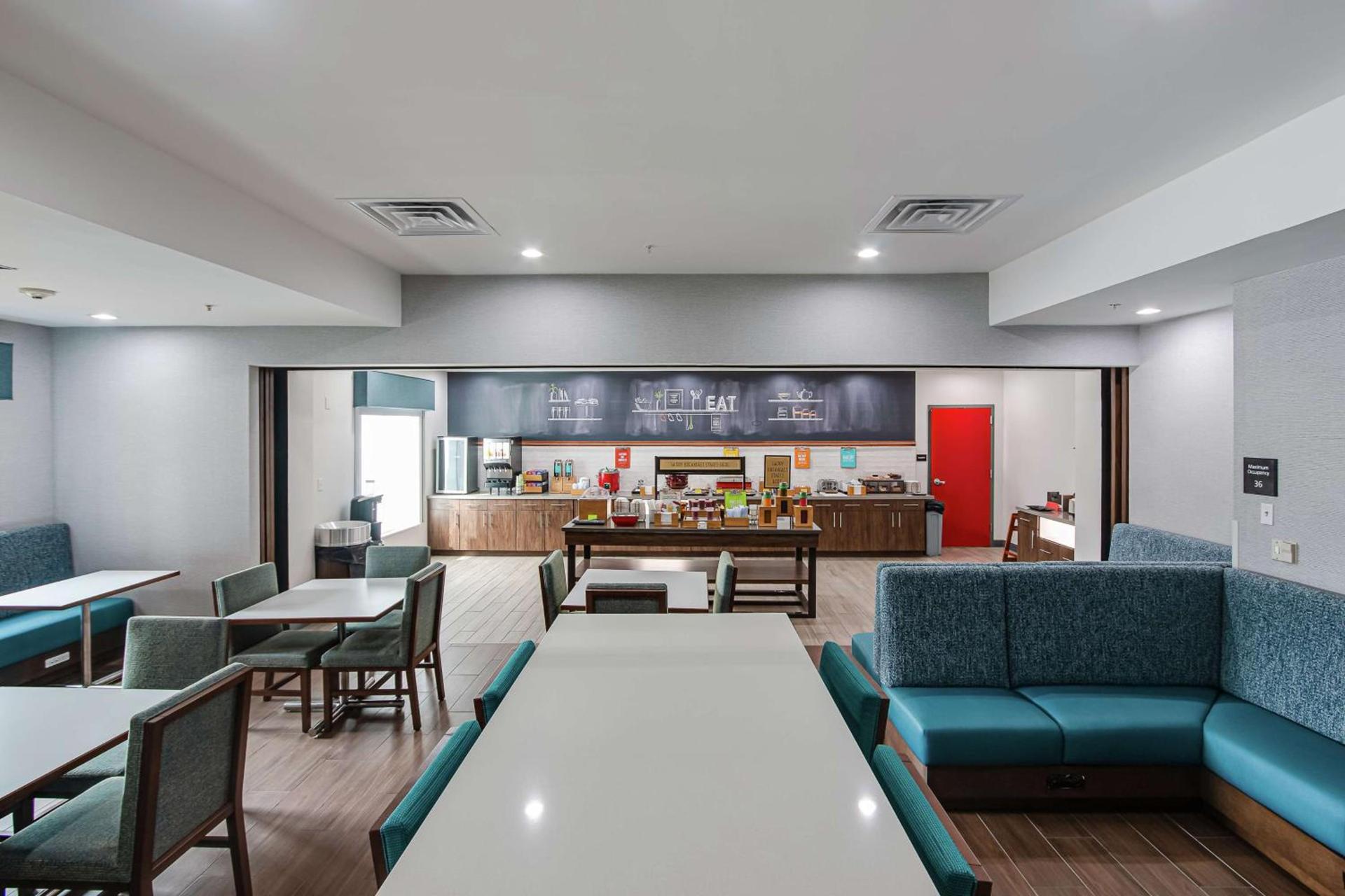 Hampton Inn Oak Grove Fort Campbell photo 6