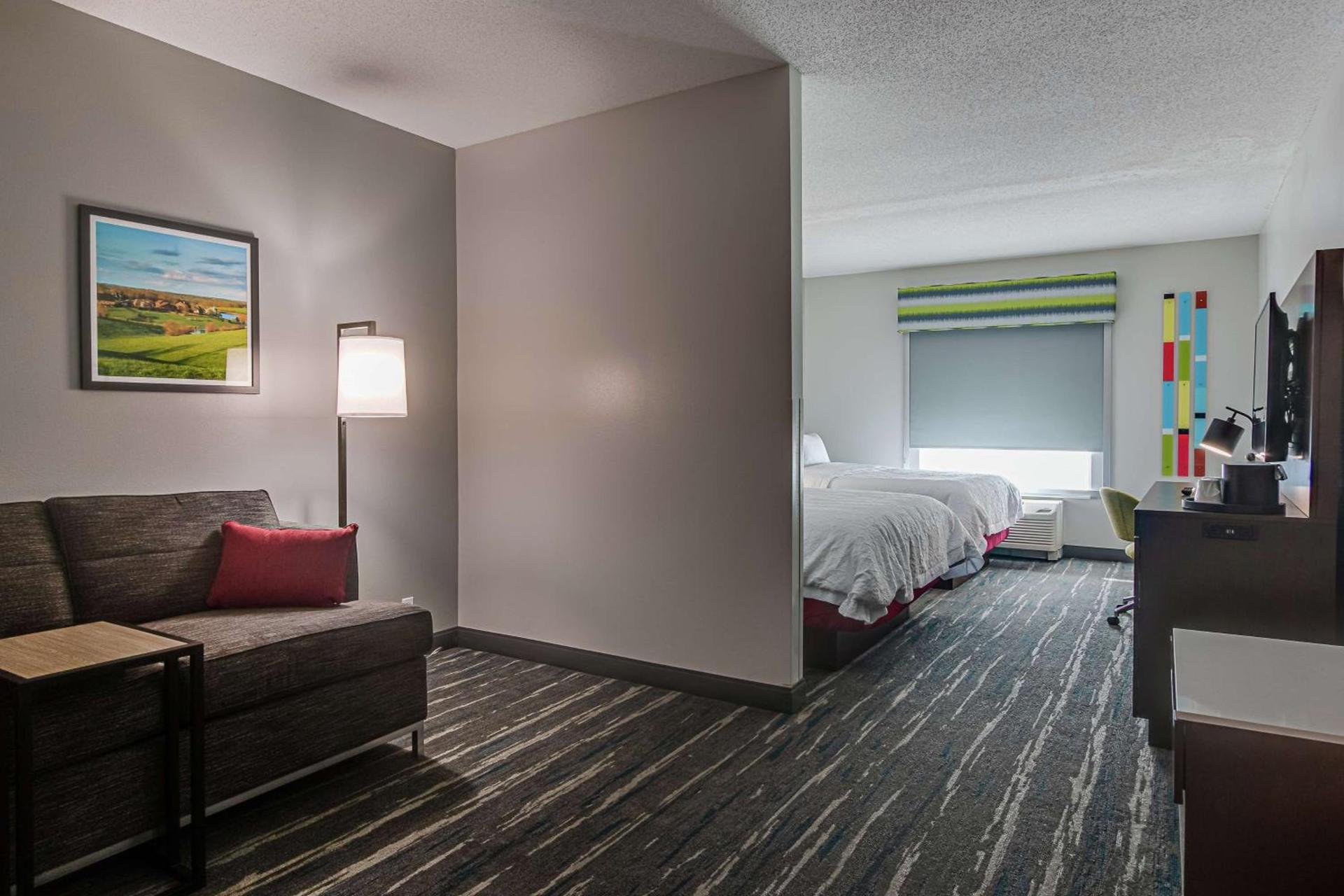 Hampton Inn Oak Grove Fort Campbell photo 13