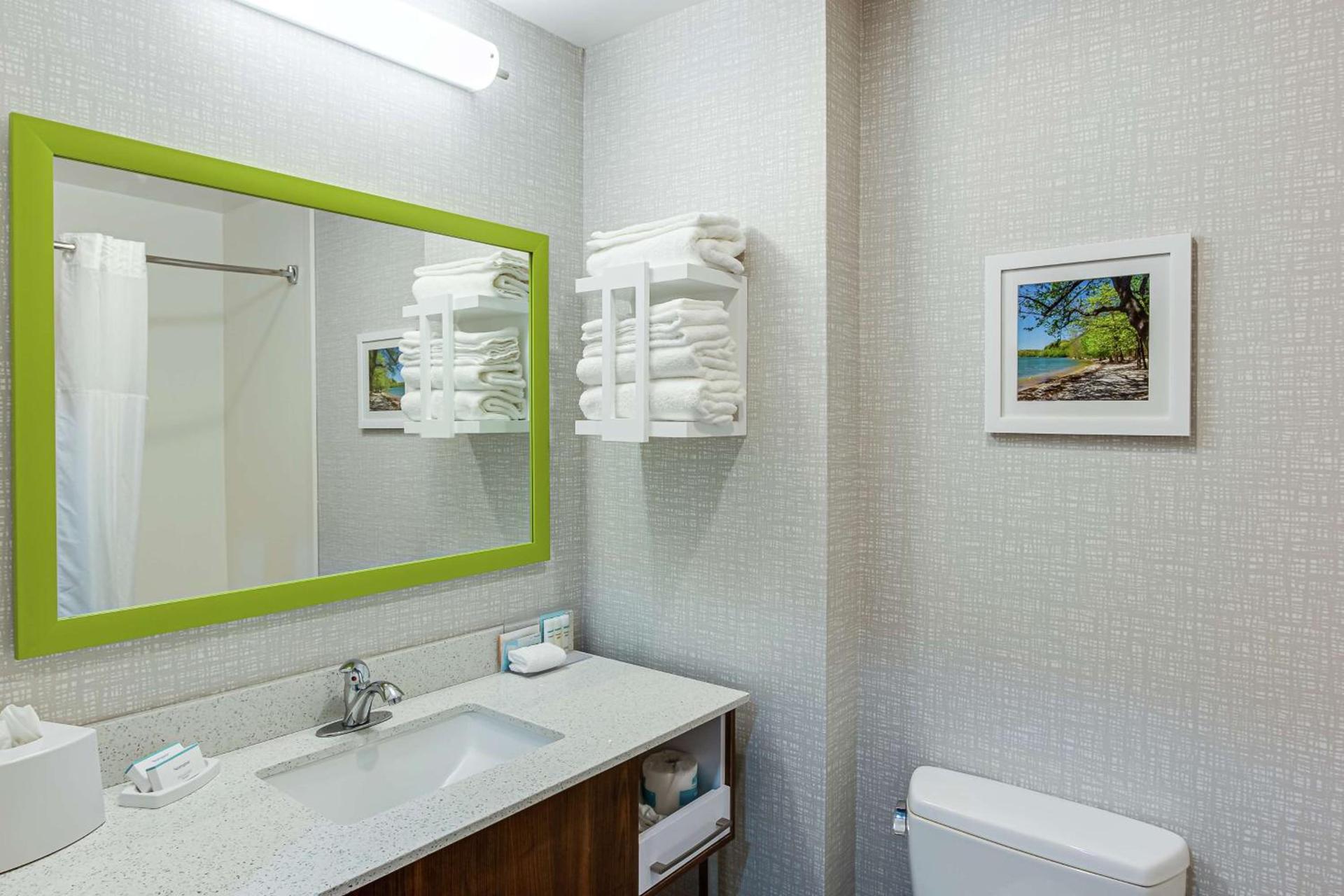 Hampton Inn Oak Grove Fort Campbell photo 17
