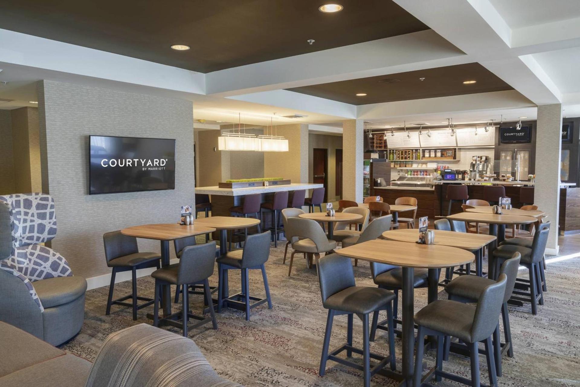 Courtyard by Marriott Cleveland Willoughby photo 15