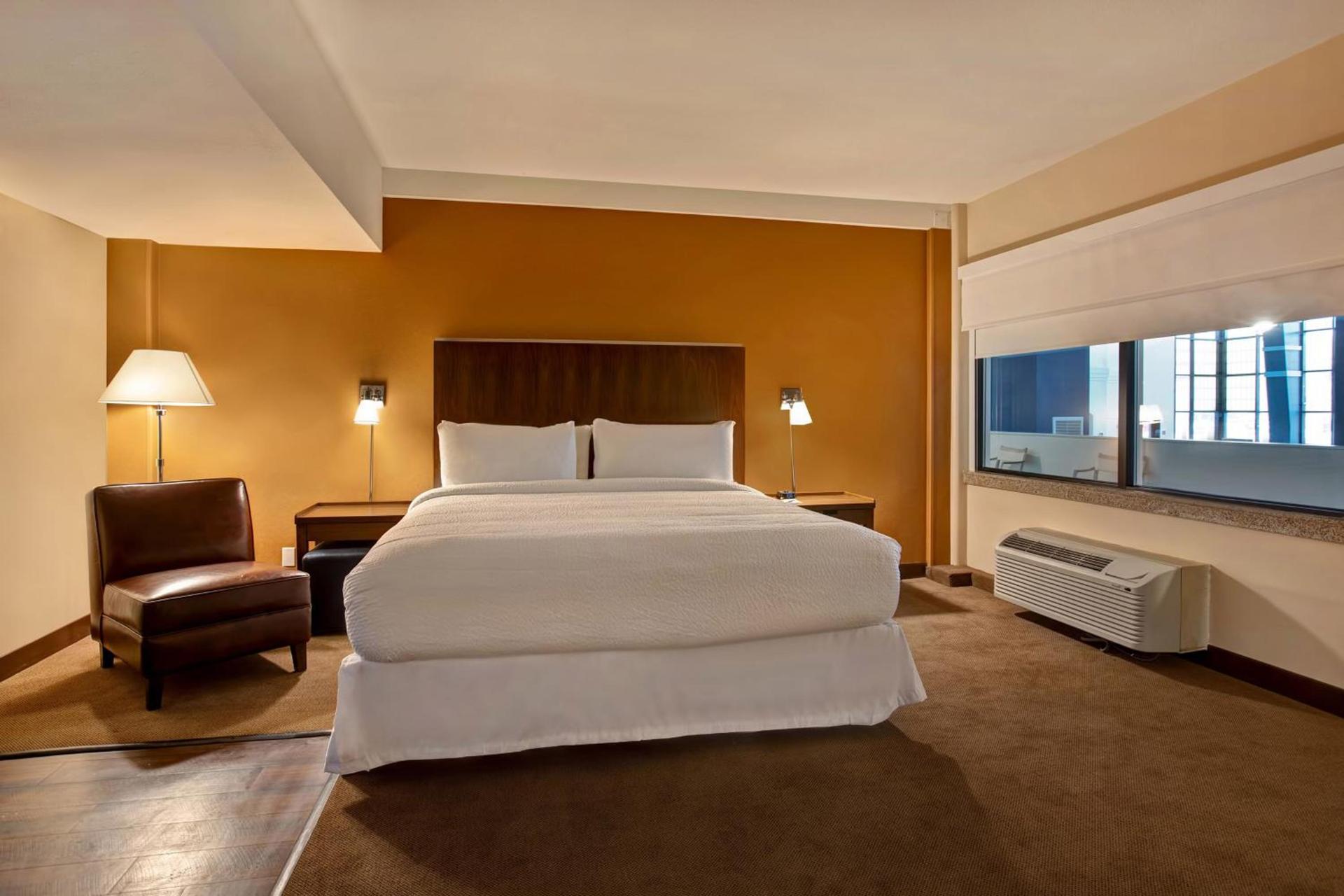Four Points by Sheraton Peoria photo 37