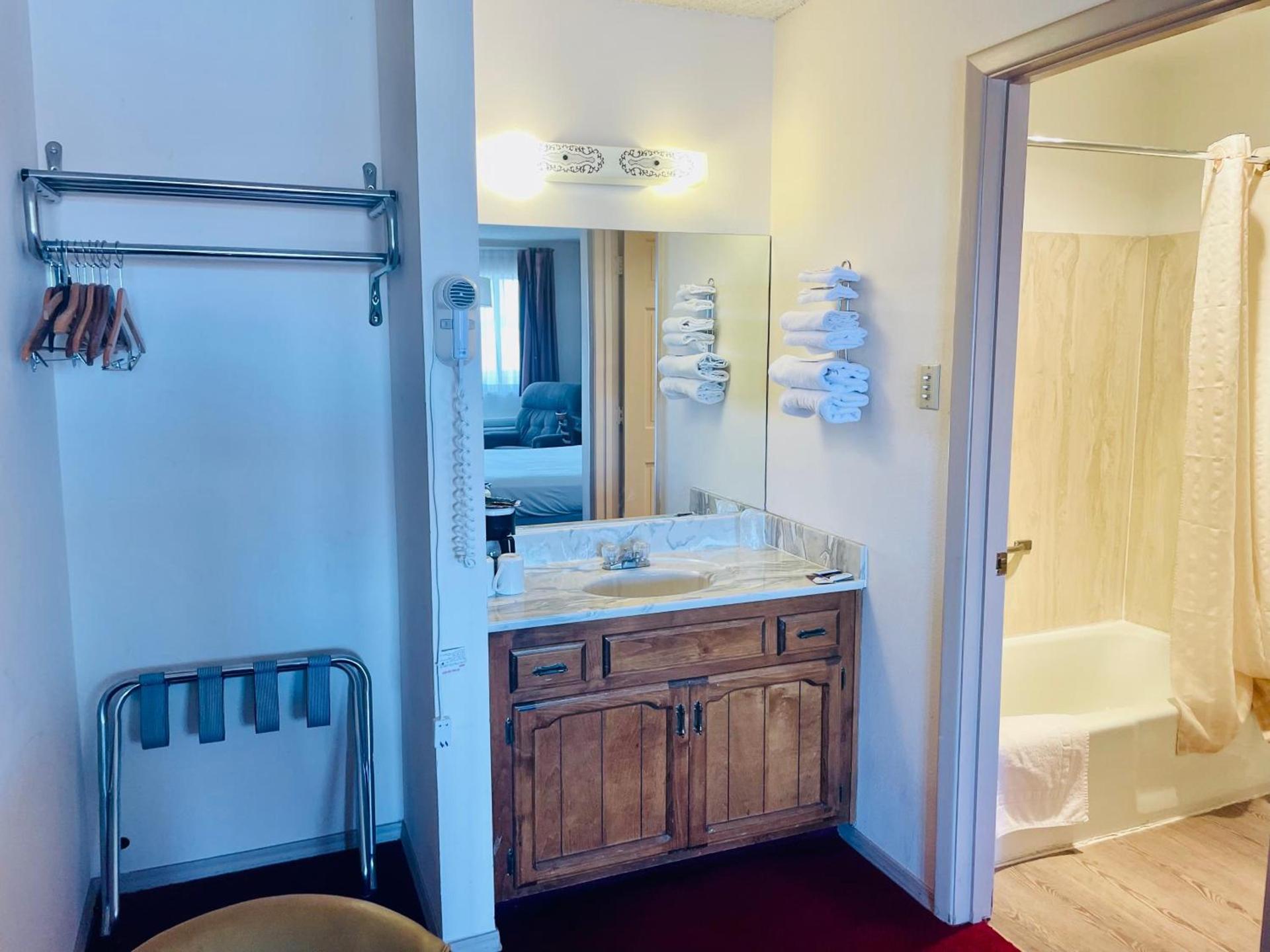San Miguel Inn photo 7
