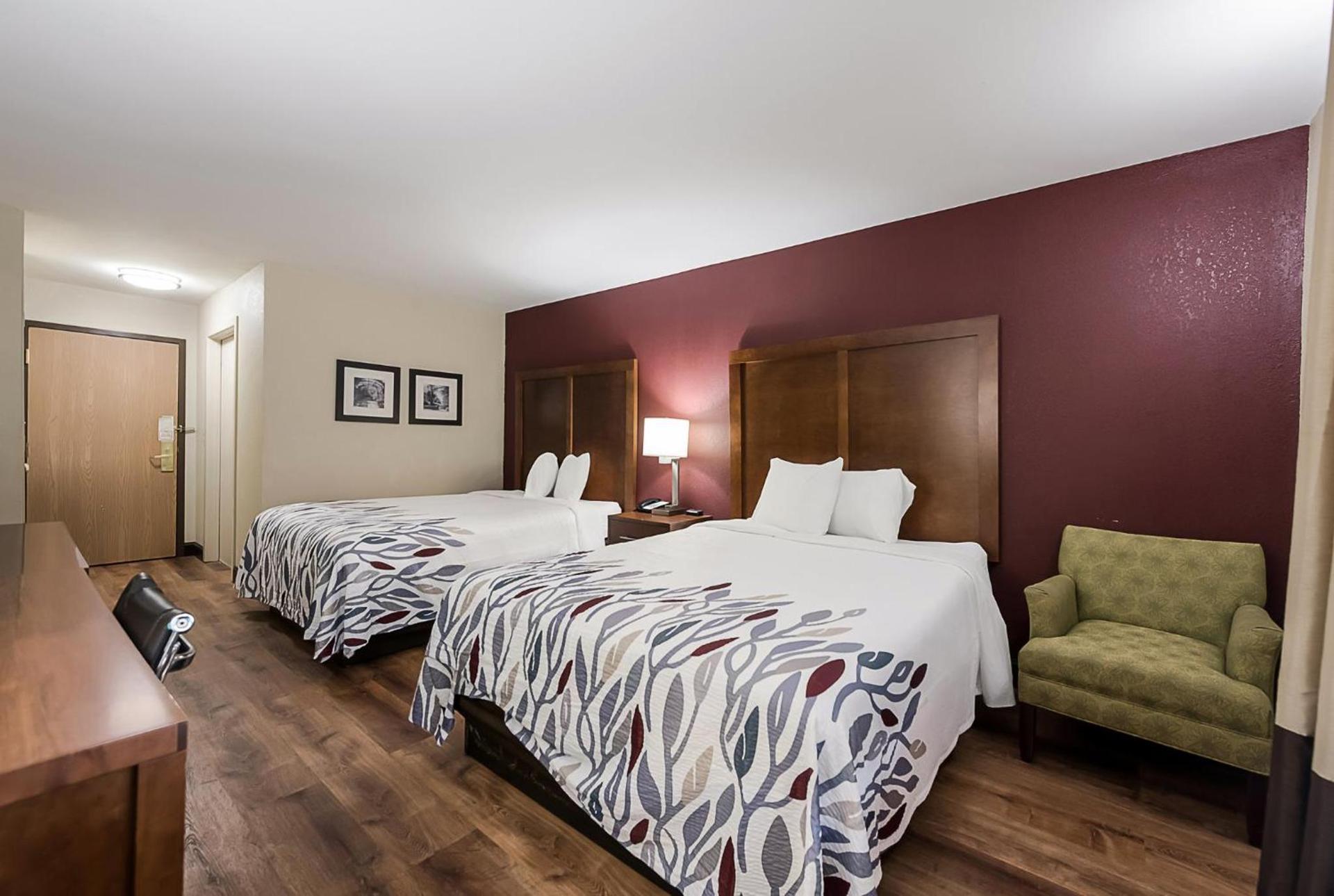 Red Roof Inn Newport News - Yorktown photo 14