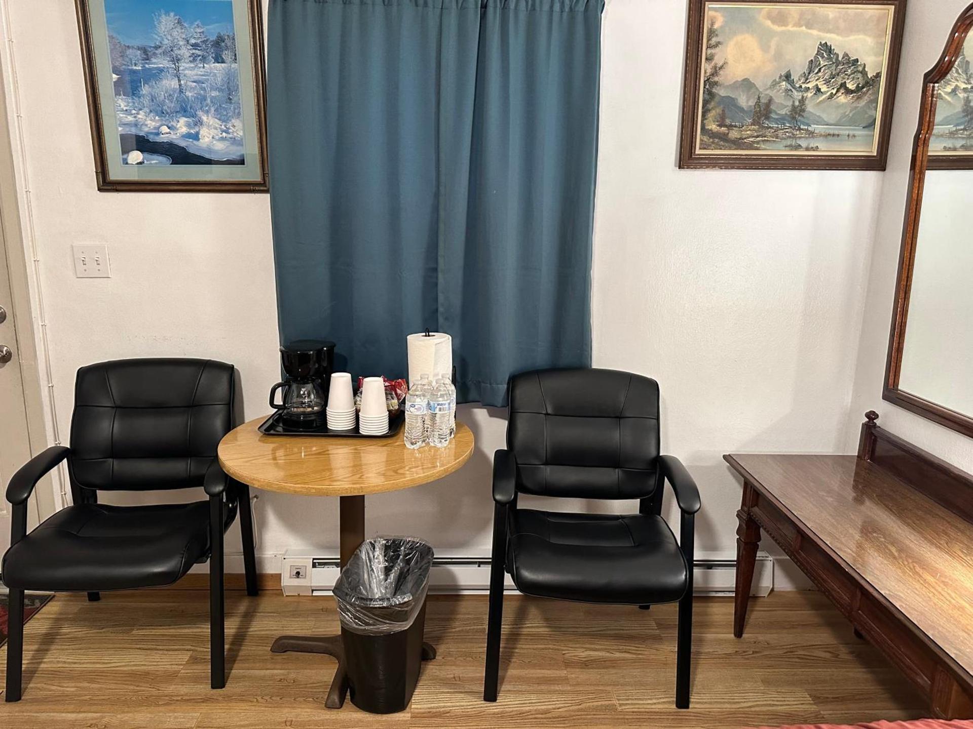 Angeles Motel photo 59