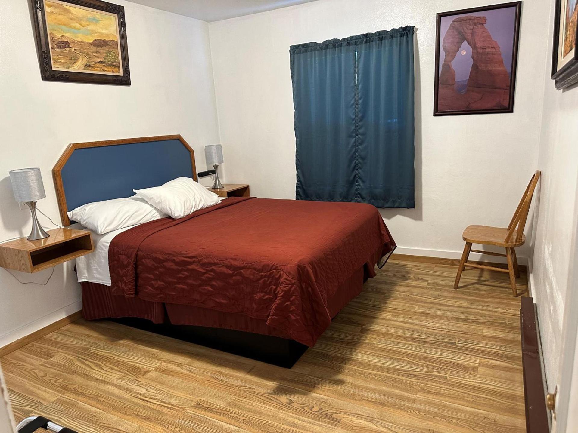 Angeles Motel photo 9