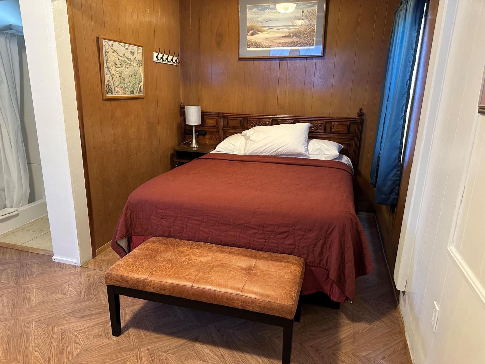 Angeles Motel photo 27