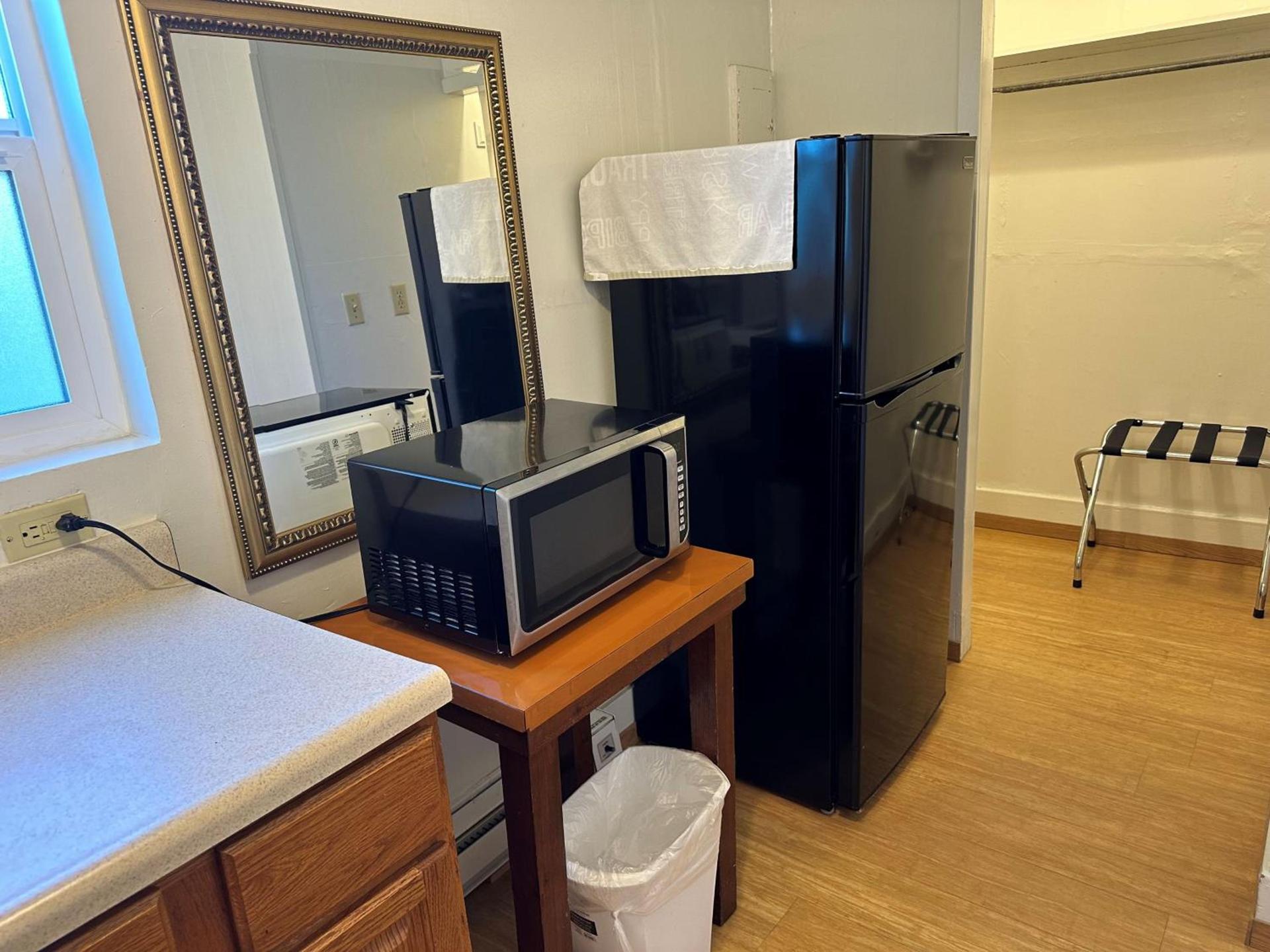 Angeles Motel photo 30