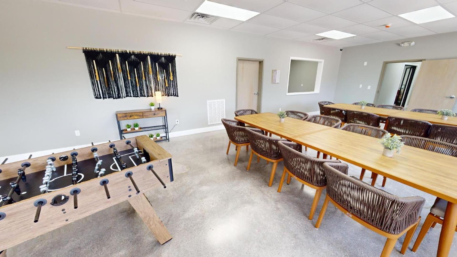 Viewpoint Condominiums photo 100