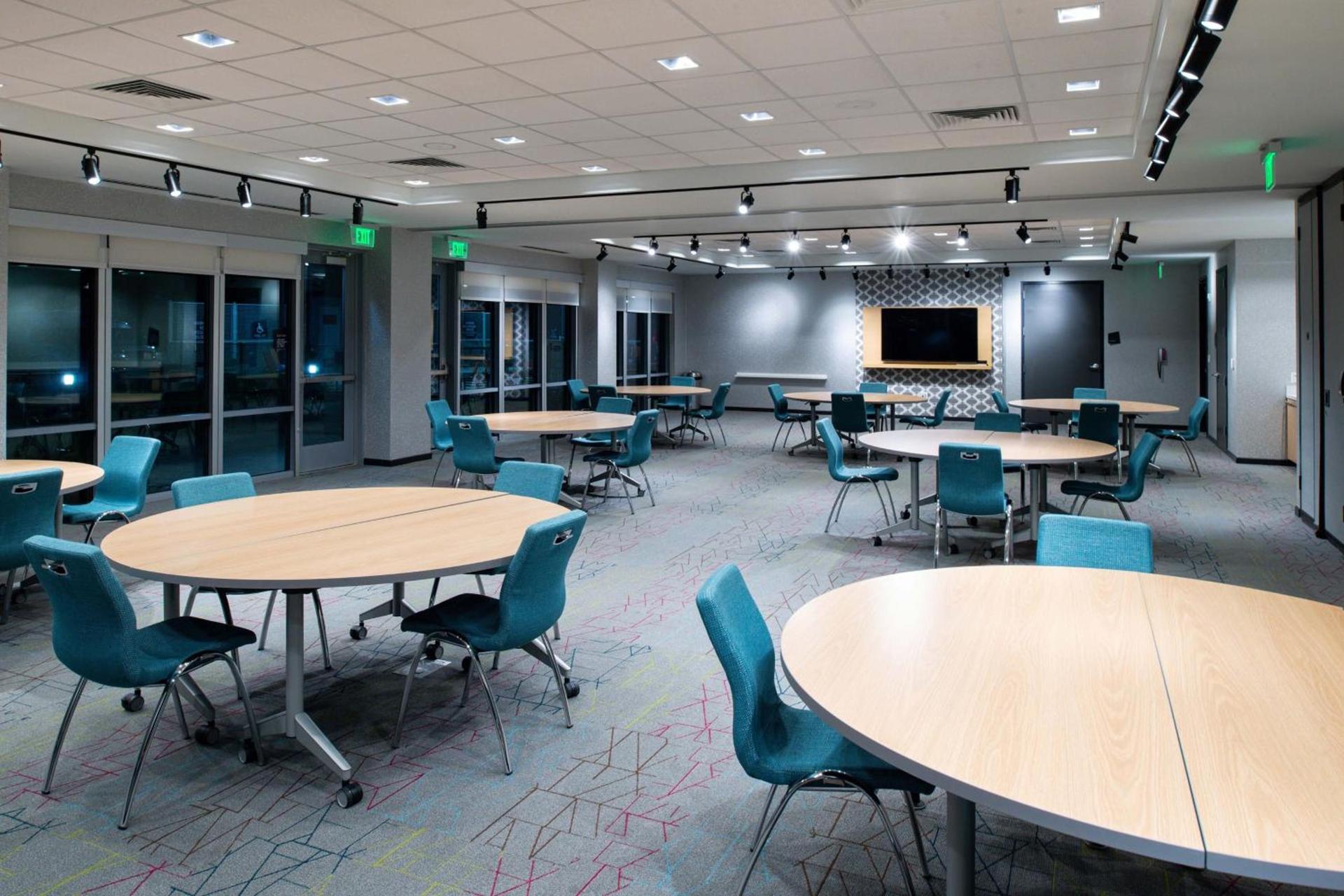 Aloft by Marriott Charlotte Airport photo 18