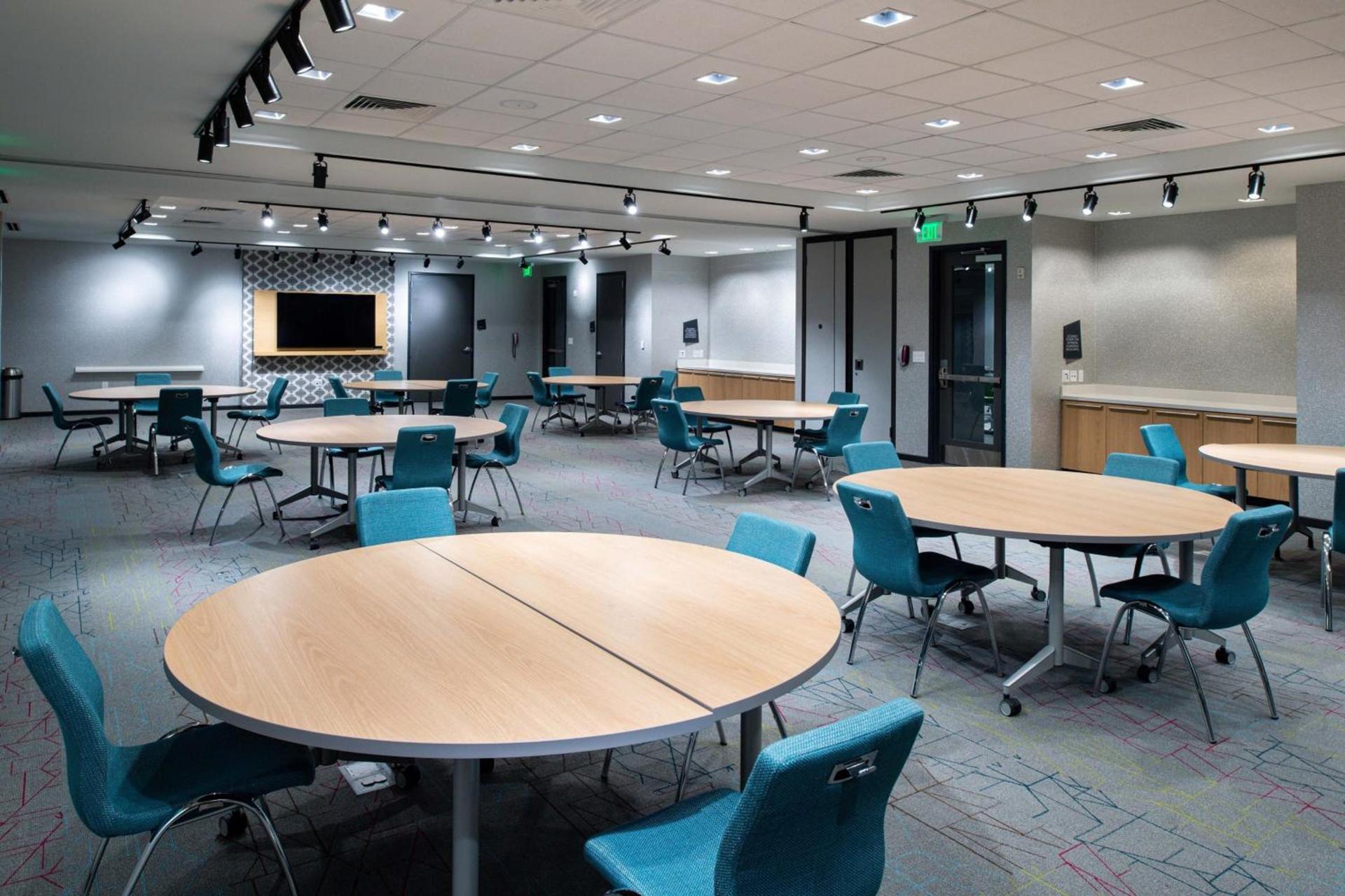 Aloft by Marriott Charlotte Airport photo 19