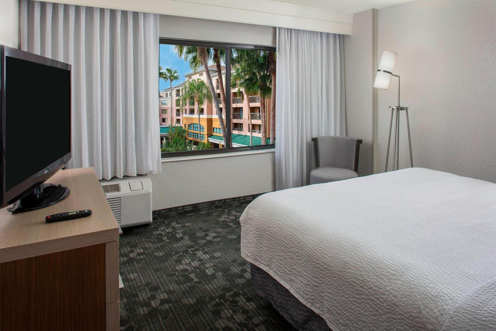 Courtyard by Marriott Orlando Lake Buena Vista in the Marriott Village photo 19