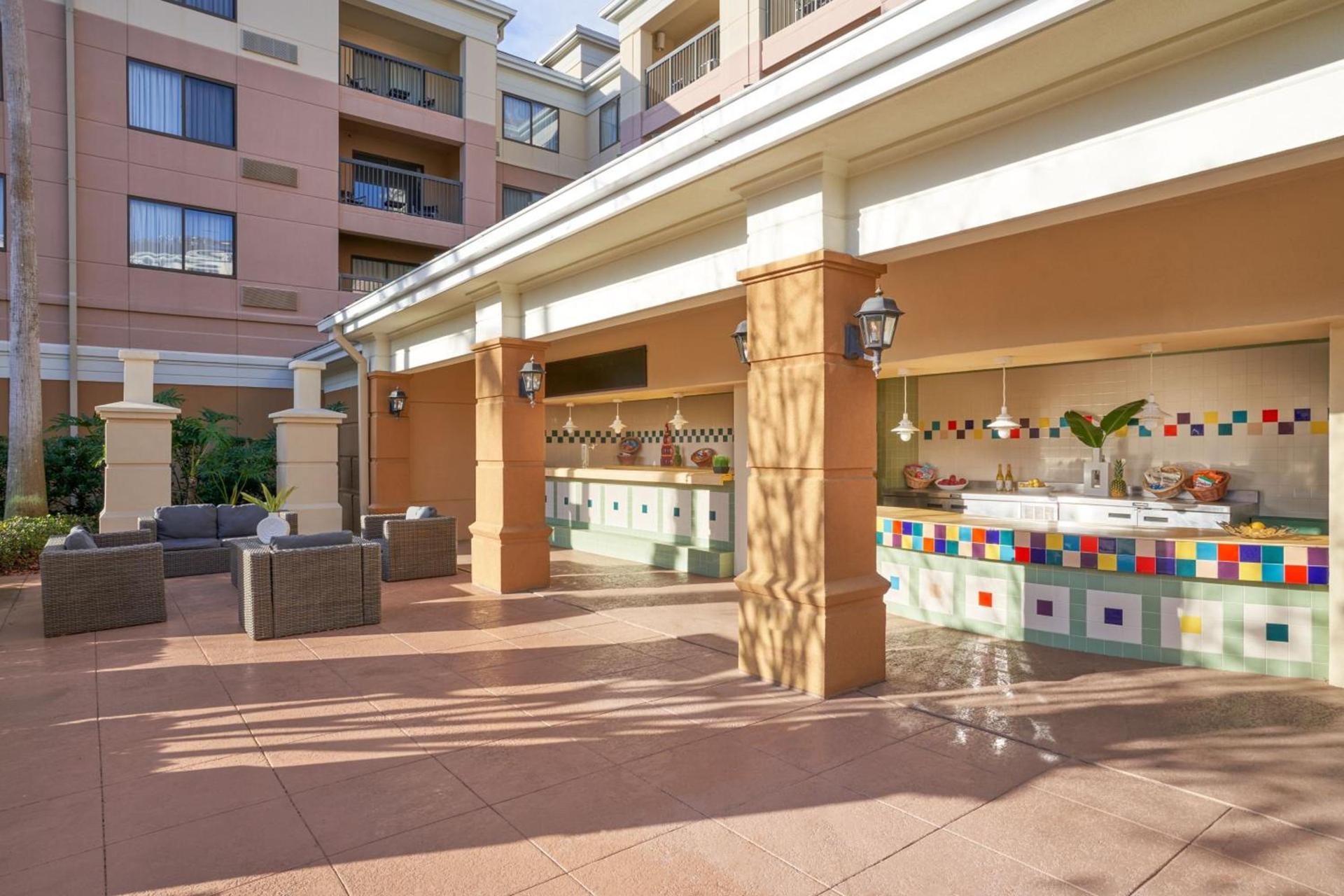 Courtyard by Marriott Orlando Lake Buena Vista in the Marriott Village photo 33