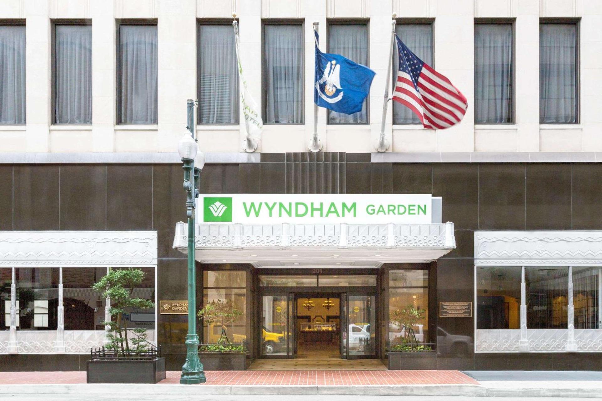 Wyndham Garden Baronne Plaza photo 1