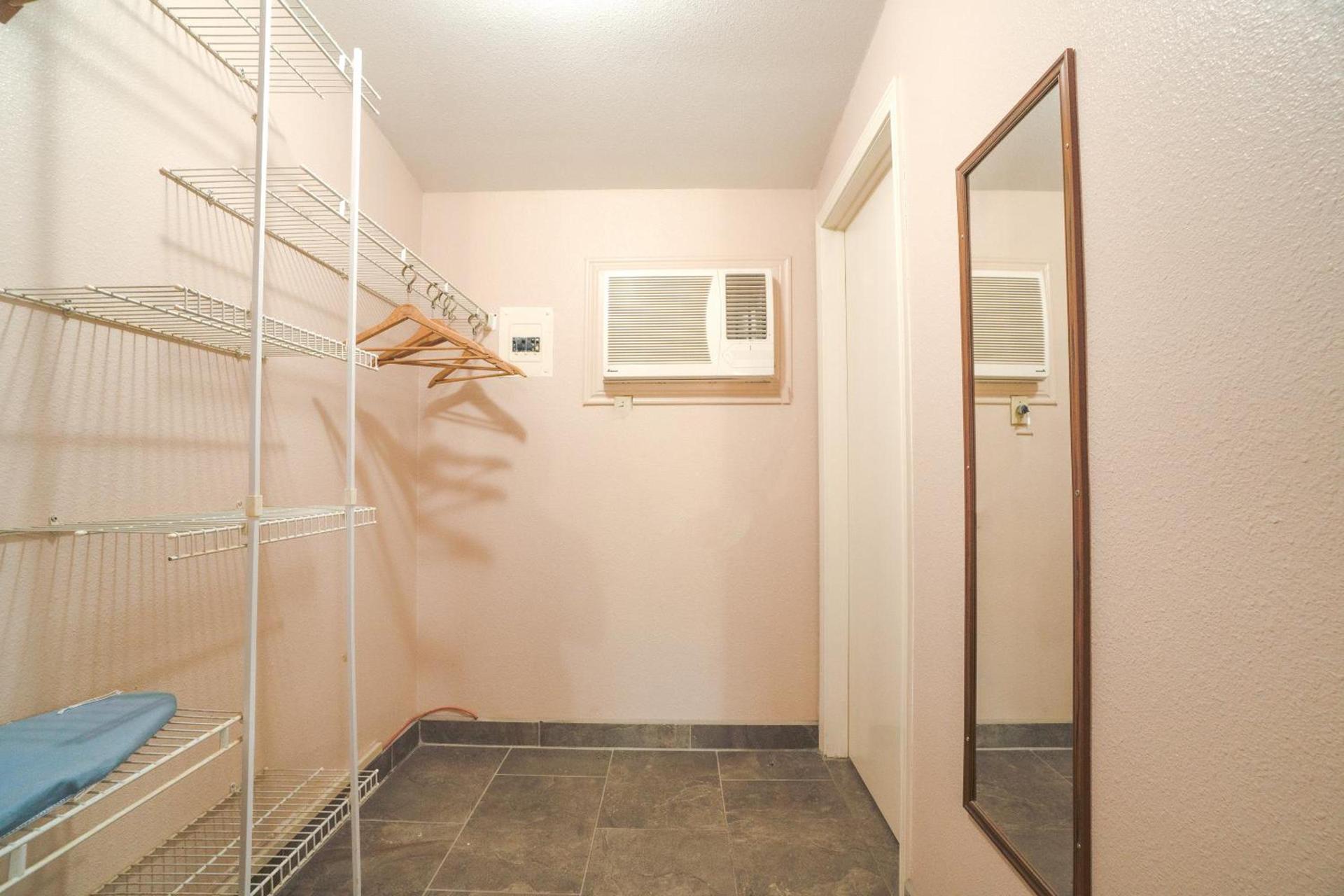 Vali Ho Motel By OYO Weslaco Mercedes photo 43