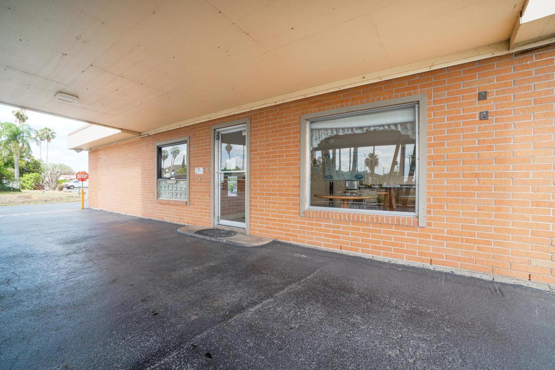 Vali Ho Motel By OYO Weslaco Mercedes photo 56