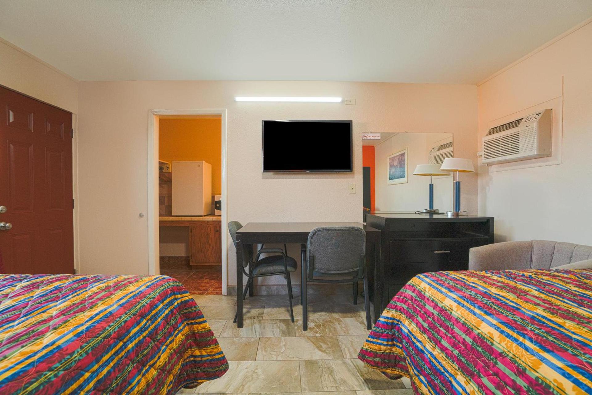 Vali Ho Motel By OYO Weslaco Mercedes photo 75