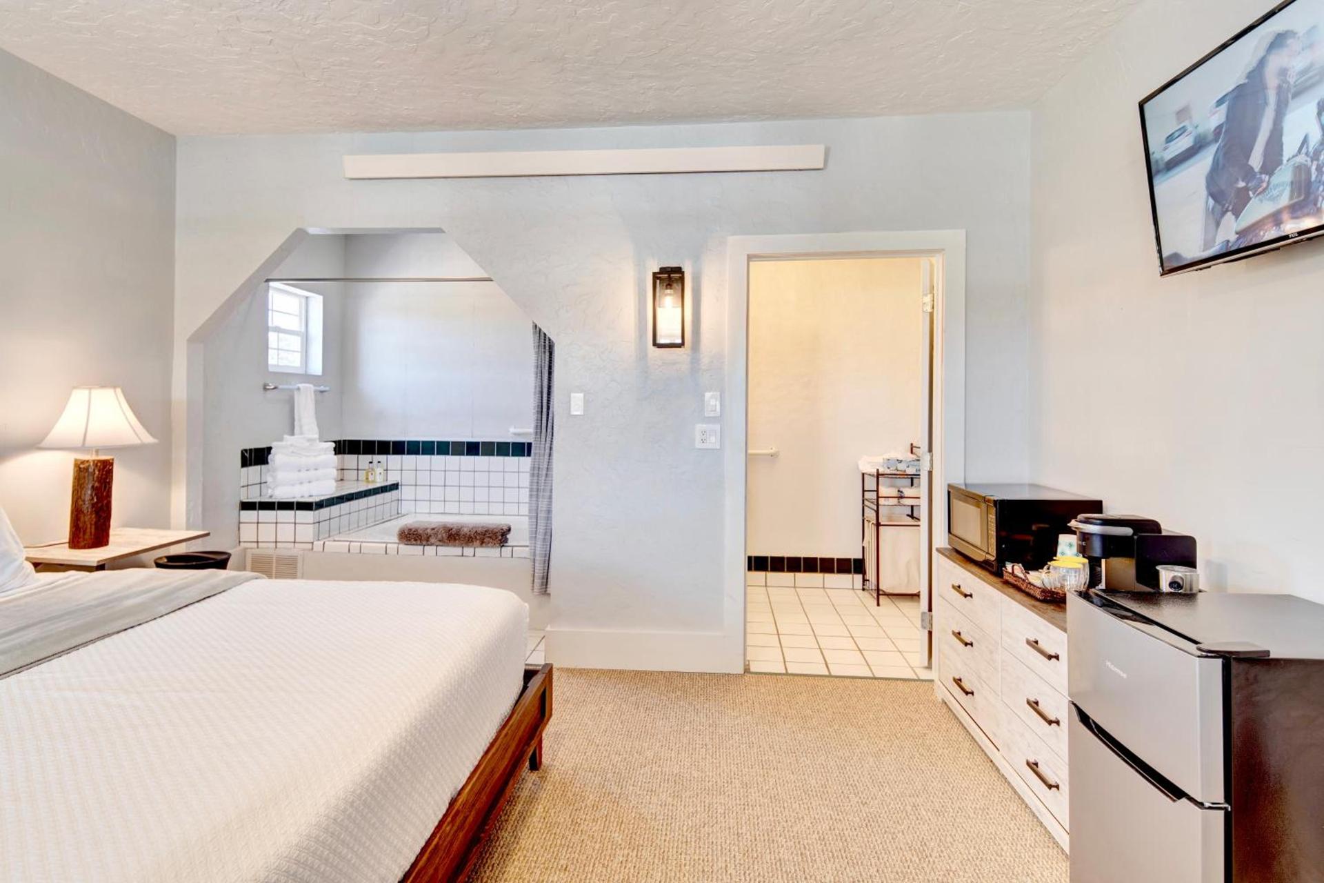 Eagle’s Landing Lodge photo 19
