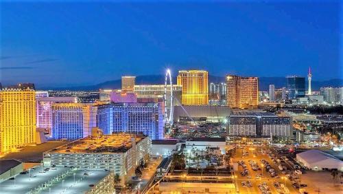 MGM Signature Towers by FantasticStay photo 61